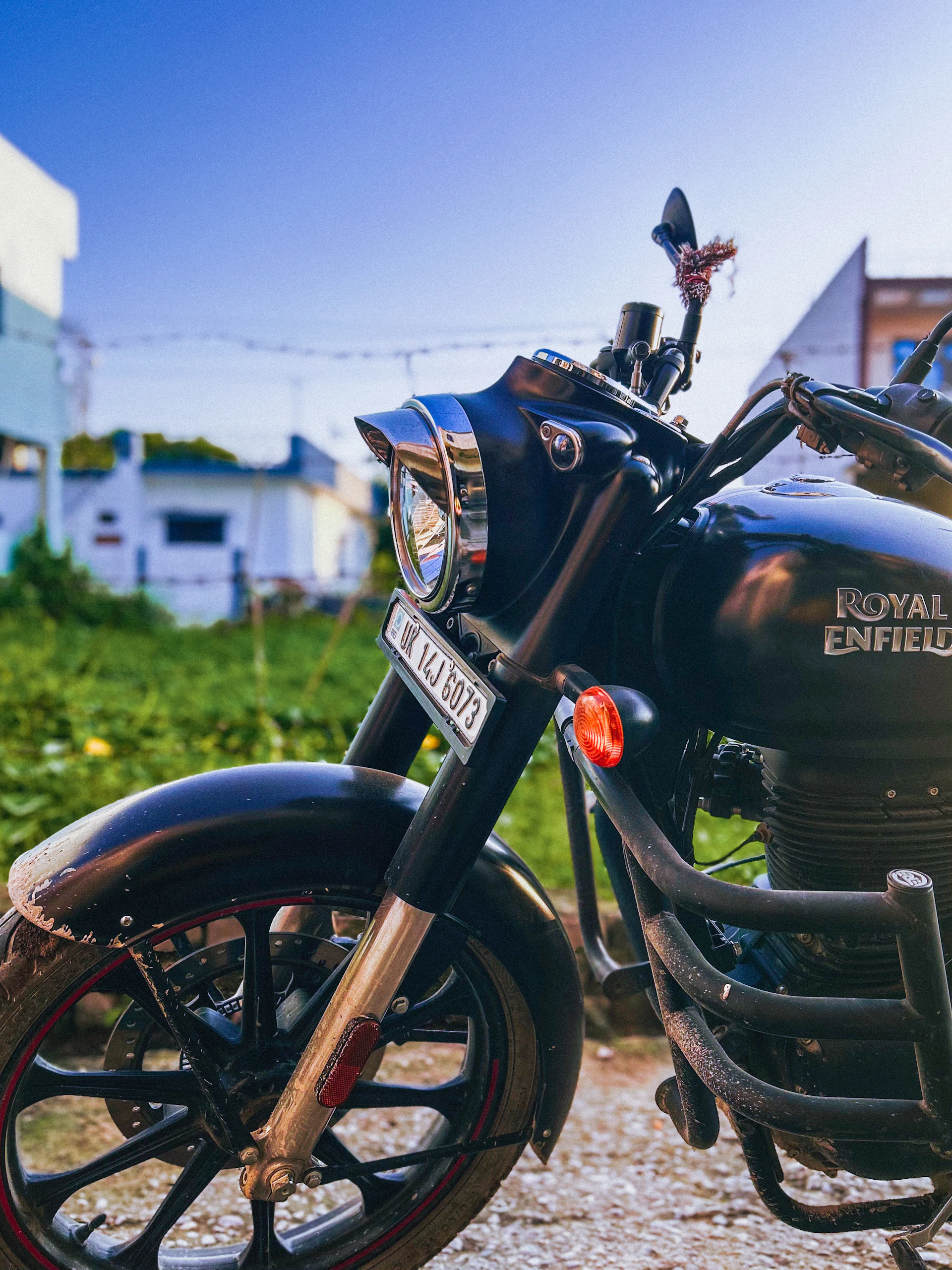 black and brown leather padded tub sofa