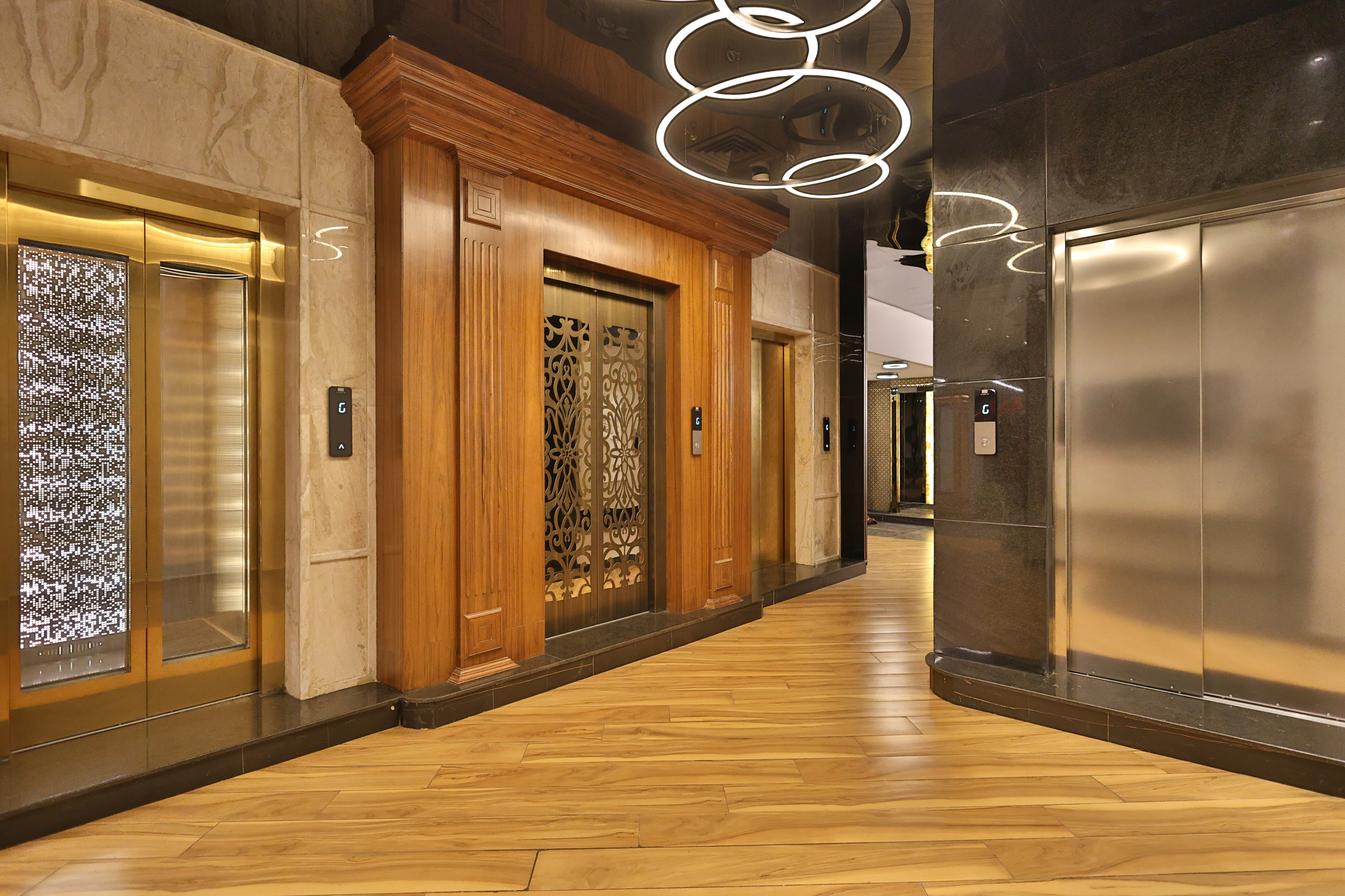 Katta Oturanlar Asansör Parası Öder mi?