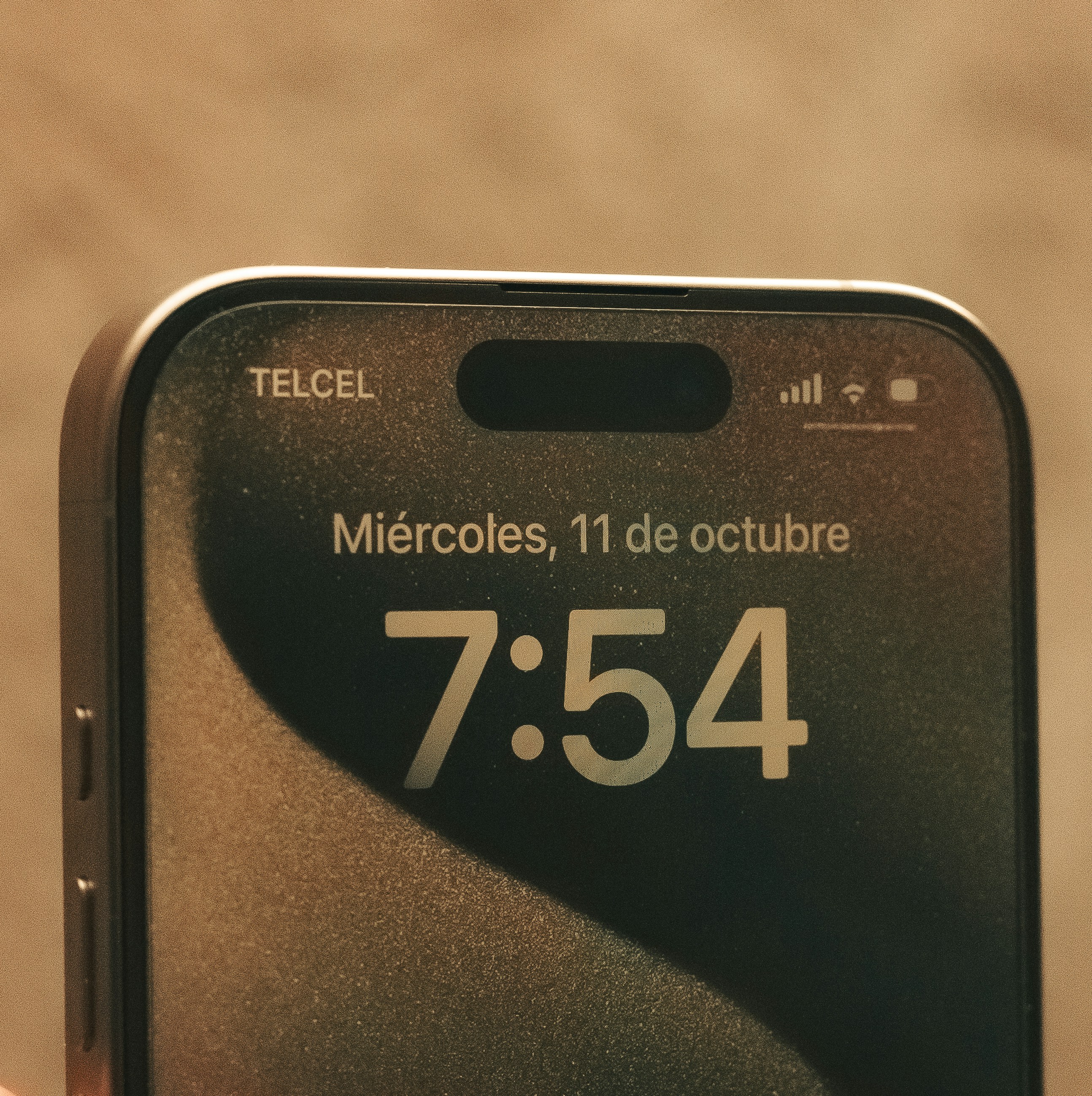 Falla en Telcel Deja a Miles de Usuarios sin Señal en México