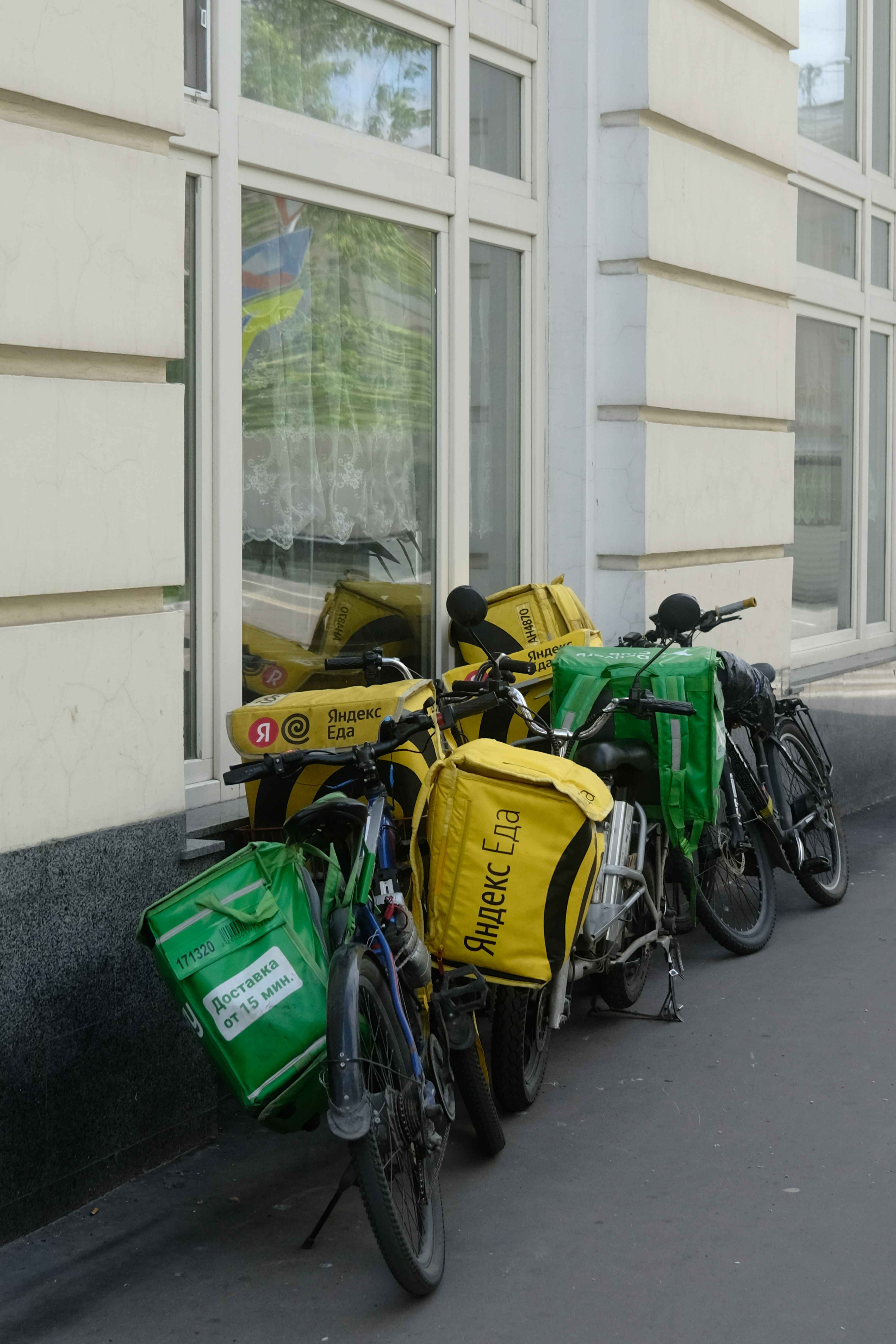 photo-1697139391239-0838541323ed