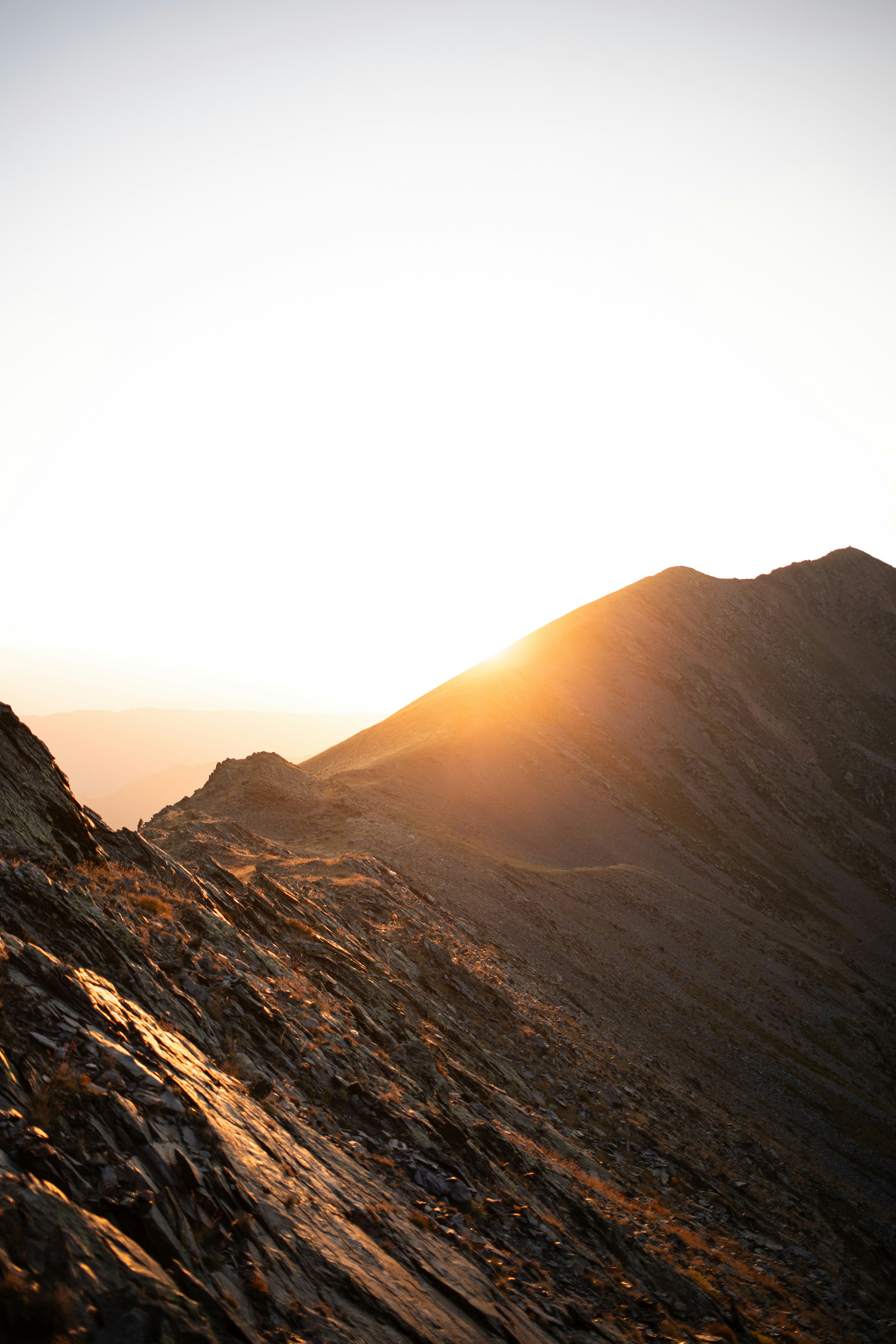 mountain hiking wallpaper, wallpaper, Best Base Layers for High Intensity Mountain Hiking 6