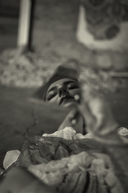 An image depicting a woman with a cold expression, symbolizing narcissism.