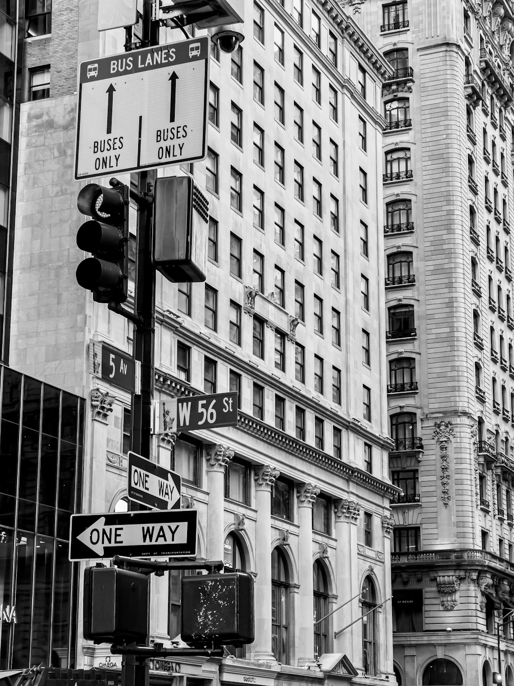 a black and white photo of a city street