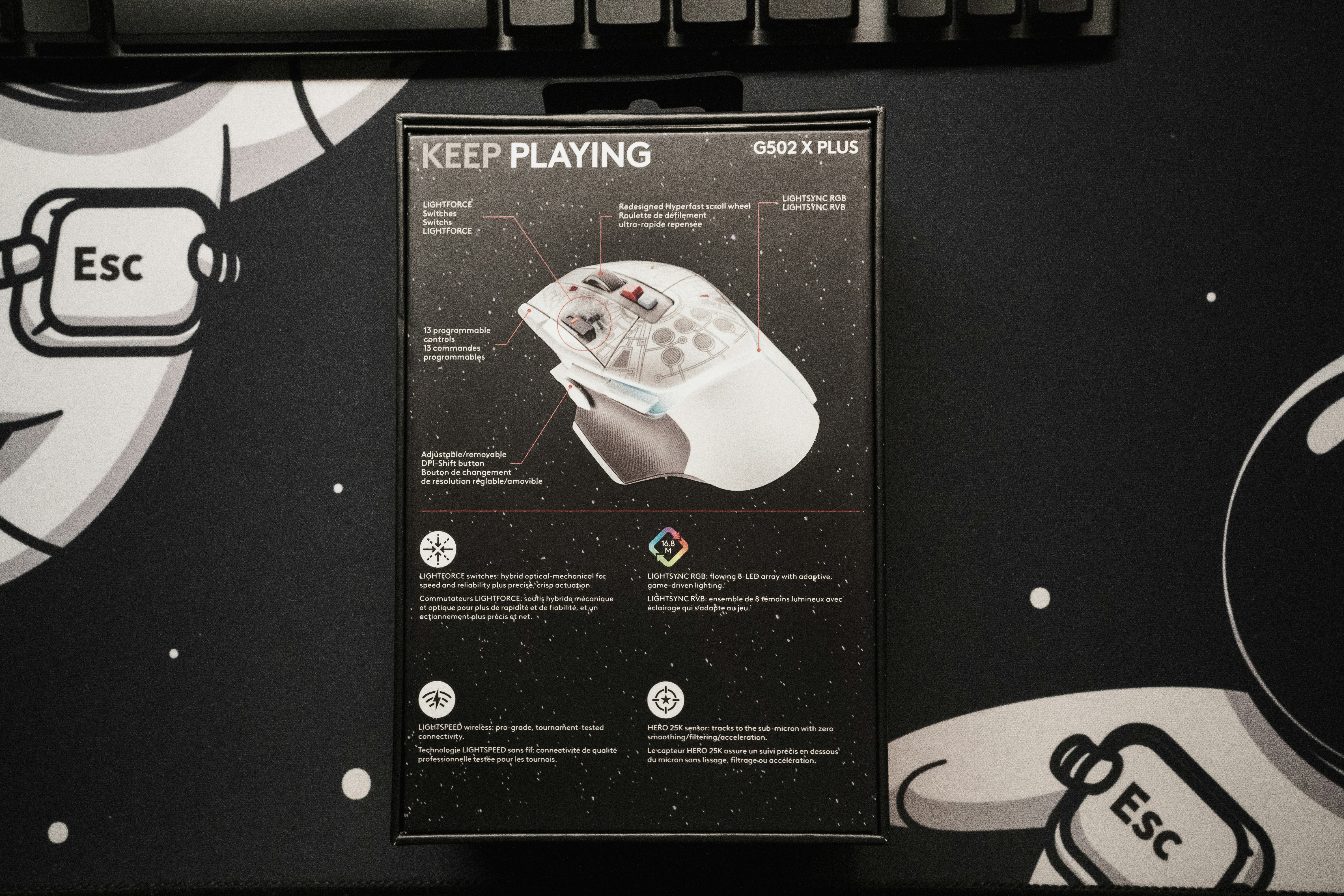 a box with a mouse inside of it