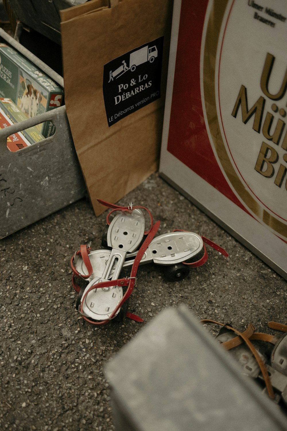 a pair of shoes that are laying on the ground