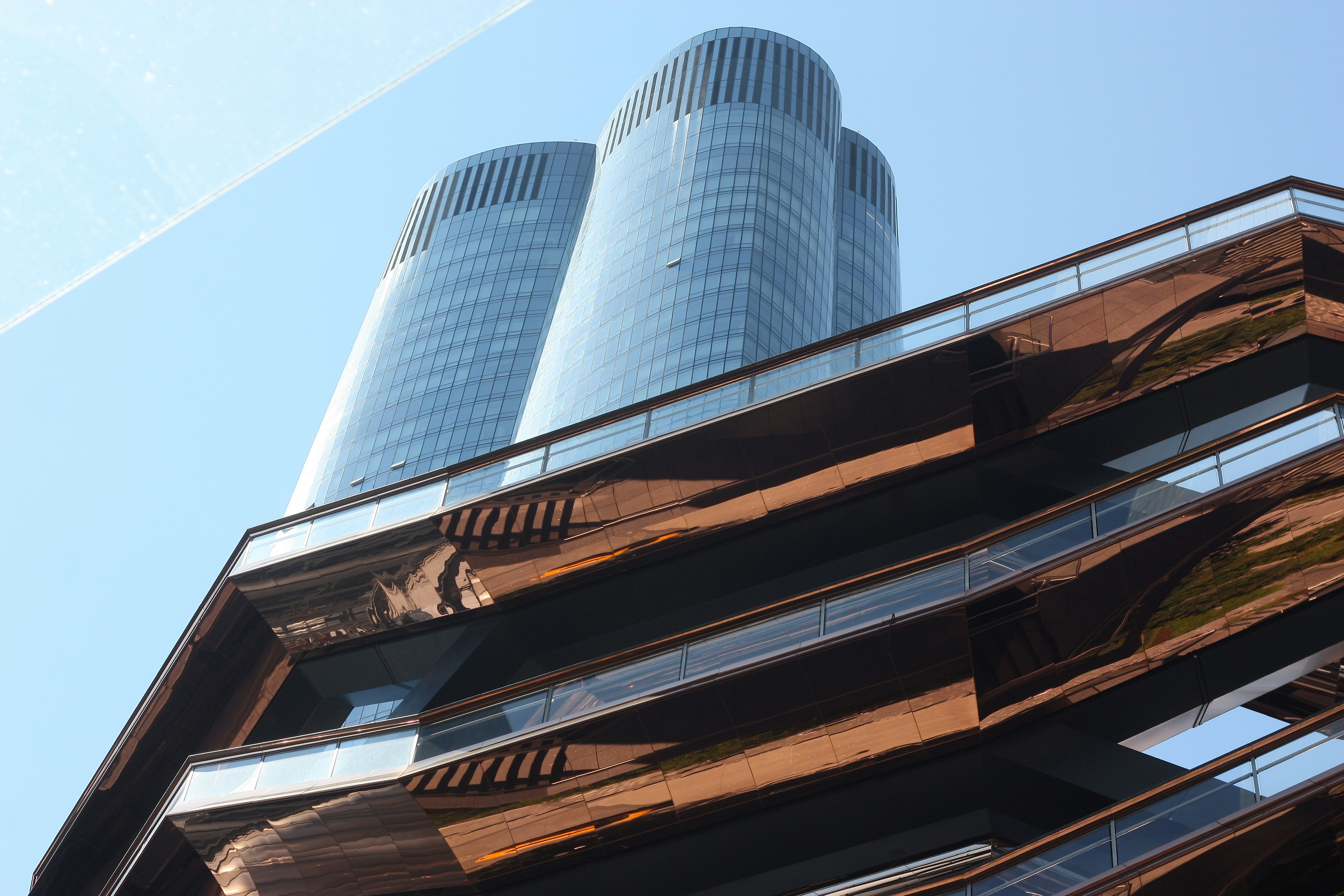 Photo by etiennejanylah