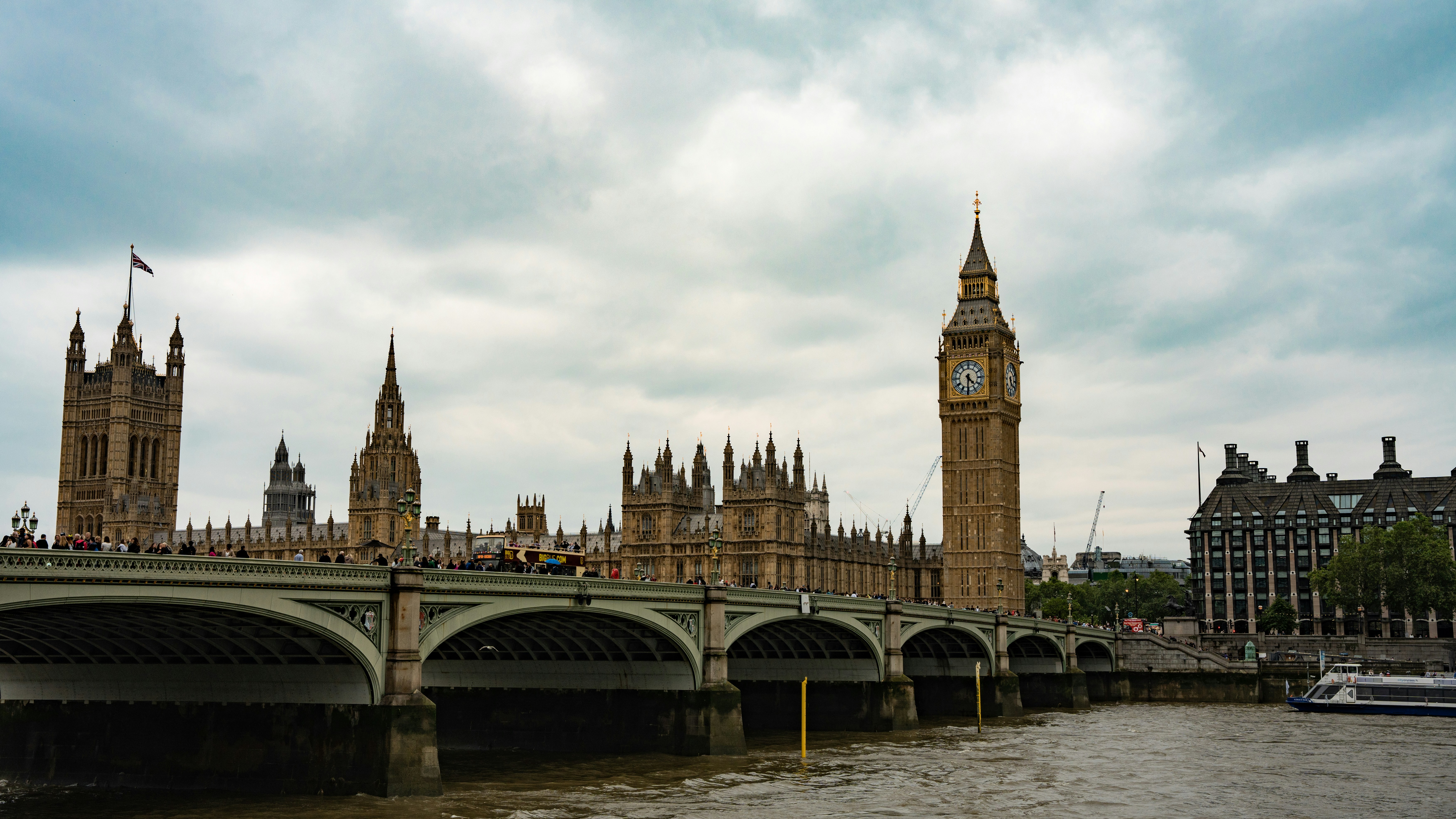 Photo by winstontjia