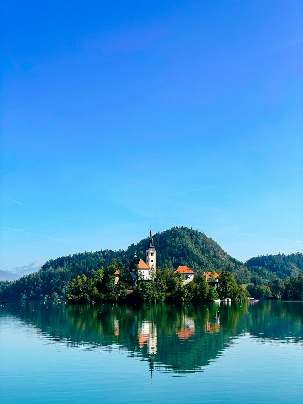 a small island in the middle of a lake