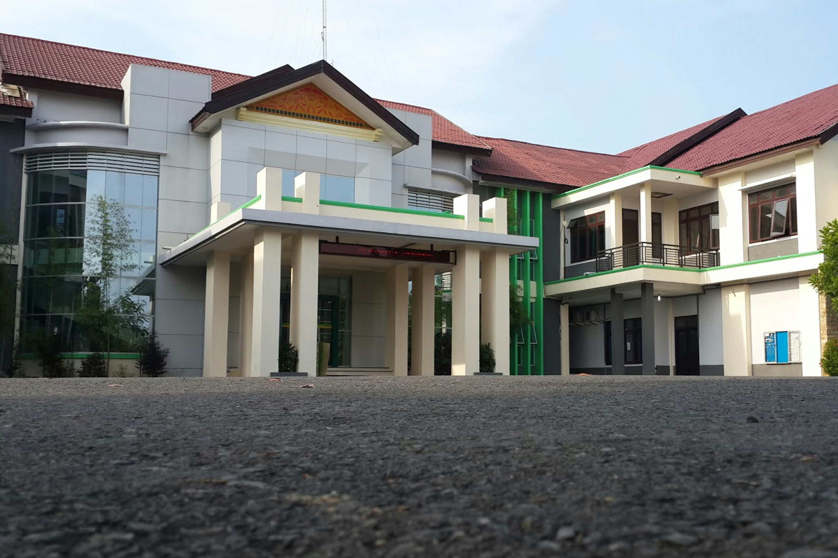 photo-1697557893243-b012fe2c11ae?ixid=M3wxMjA3fDB8MXxzZWFyY2h8MTV8fGZhYmlhbiUyMG5nJTIwbWF0aHMlMjB0dWl0aW9uJTIwY2VudHJlfGVufDB8fHx8MTc1MDI3Nzg1MHww\u0026ixlib=rb-4.1.0