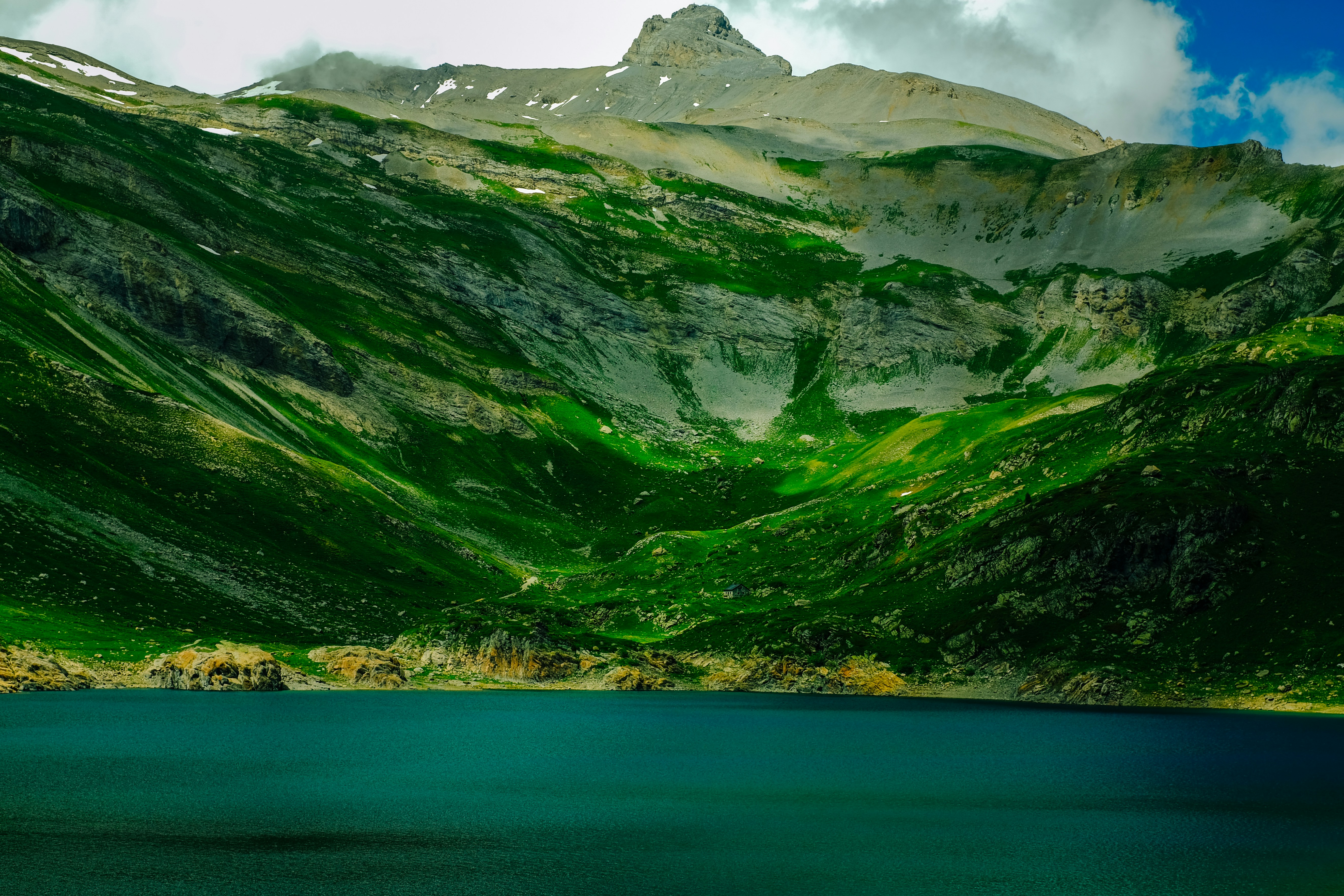 Photo by olgaserjantu