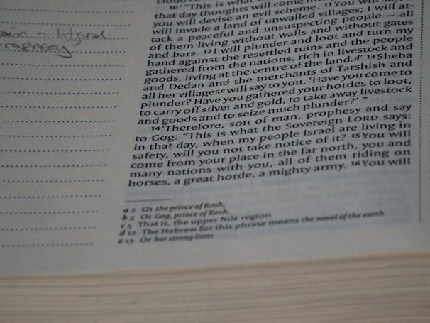 Photograph of a handwritten note detailing patient testimonies.