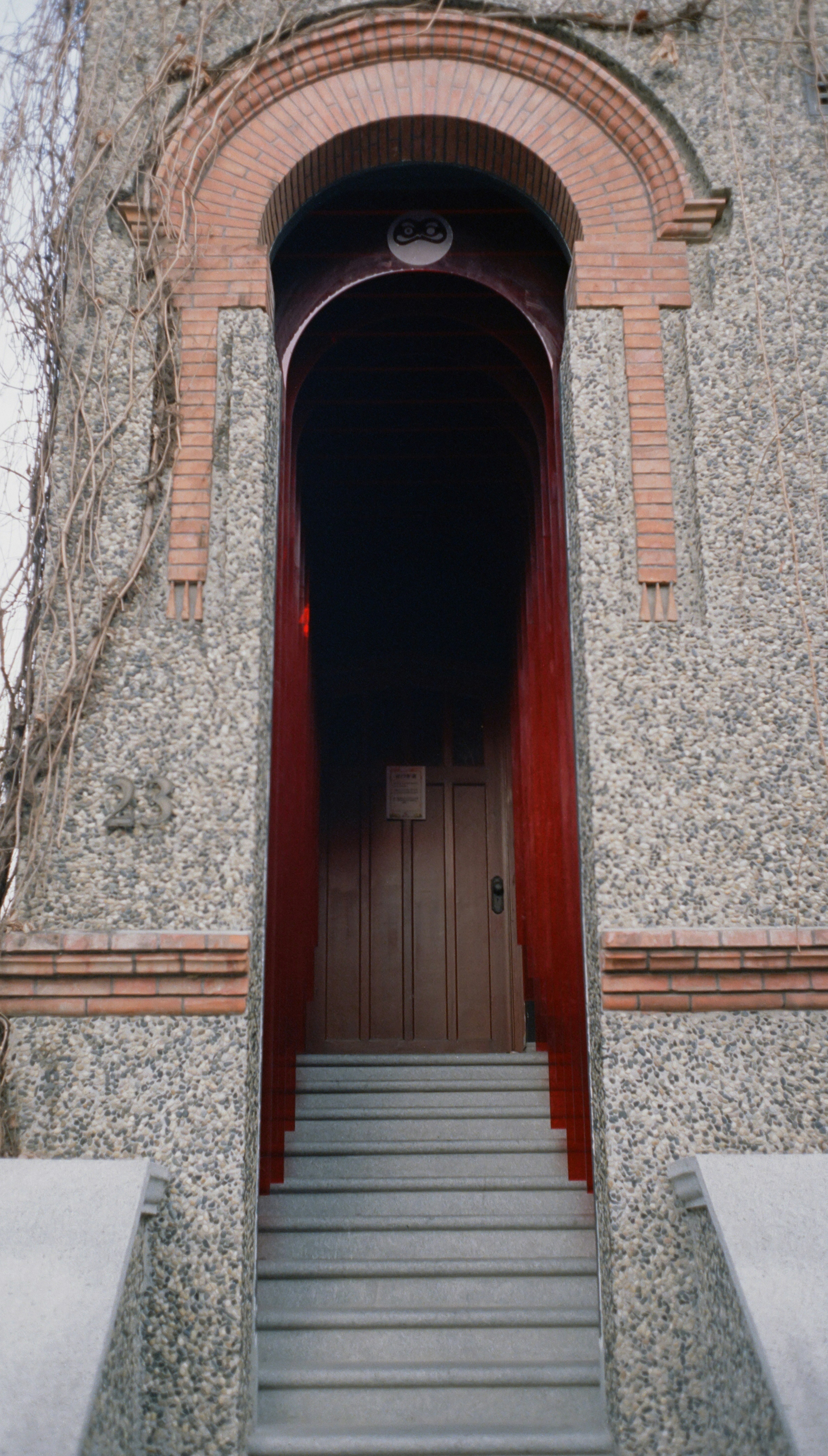 Before the blossoming of chain restaurants, there were many local favorites, such as the current \