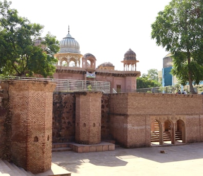 A beautiful heritage site showcasing zamindari architecture.