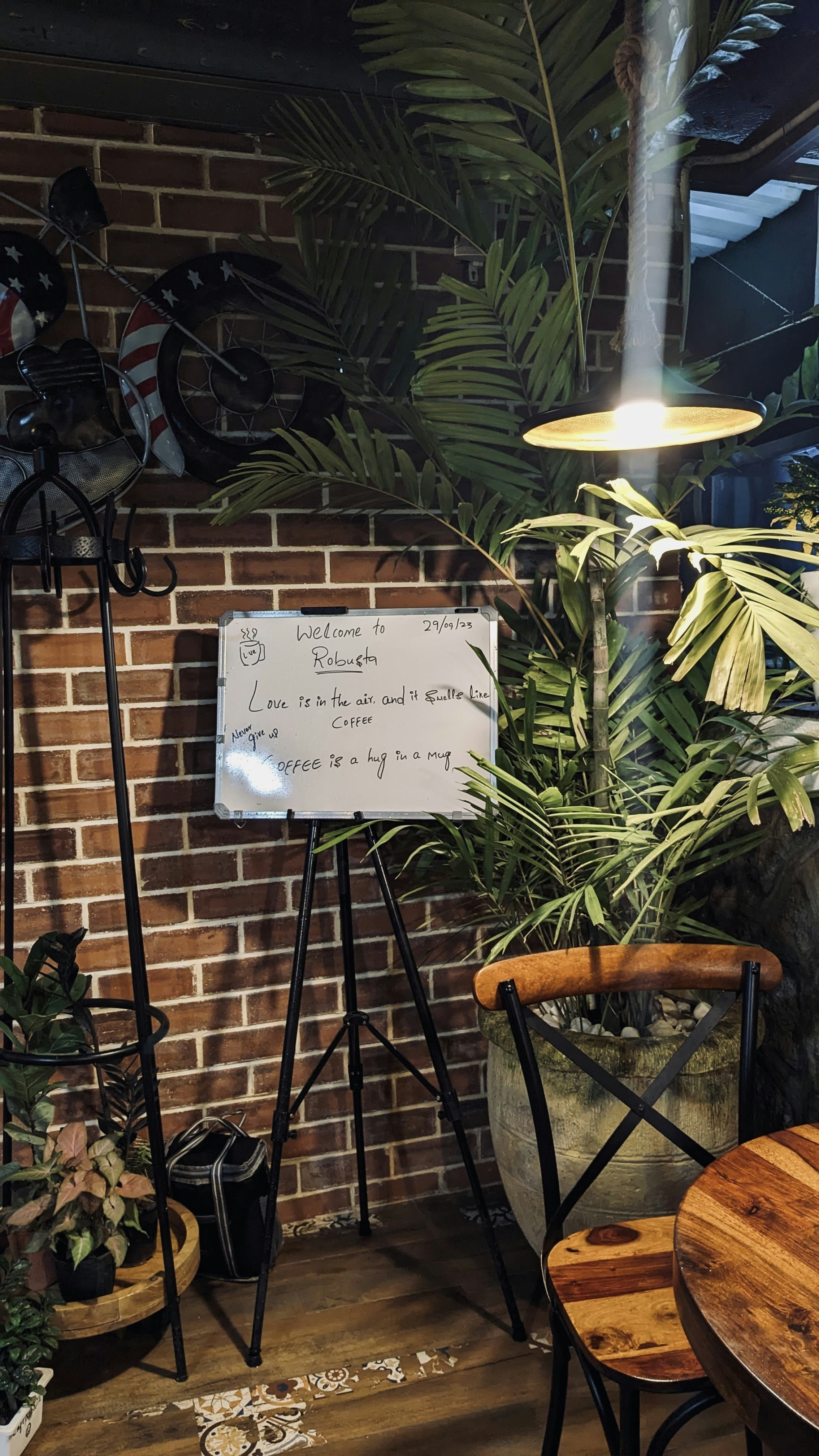 InkEm Creative Easel