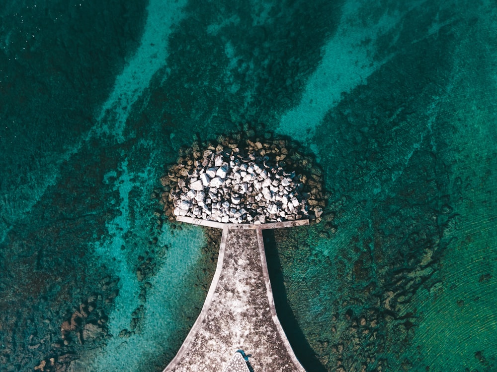 a bird's eye view of an island in the middle of the ocean