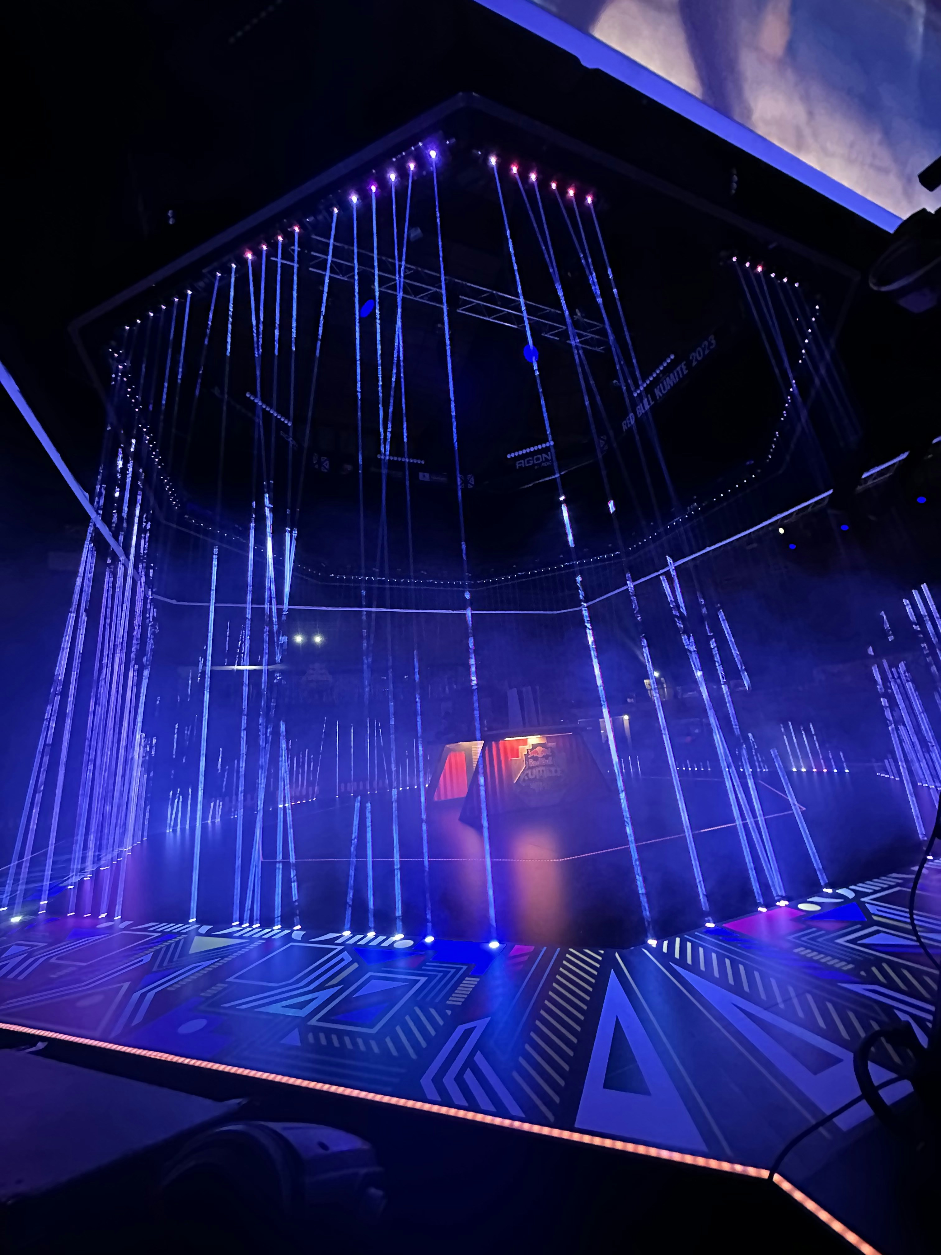 photo 1697788115011 53505e19e5bd