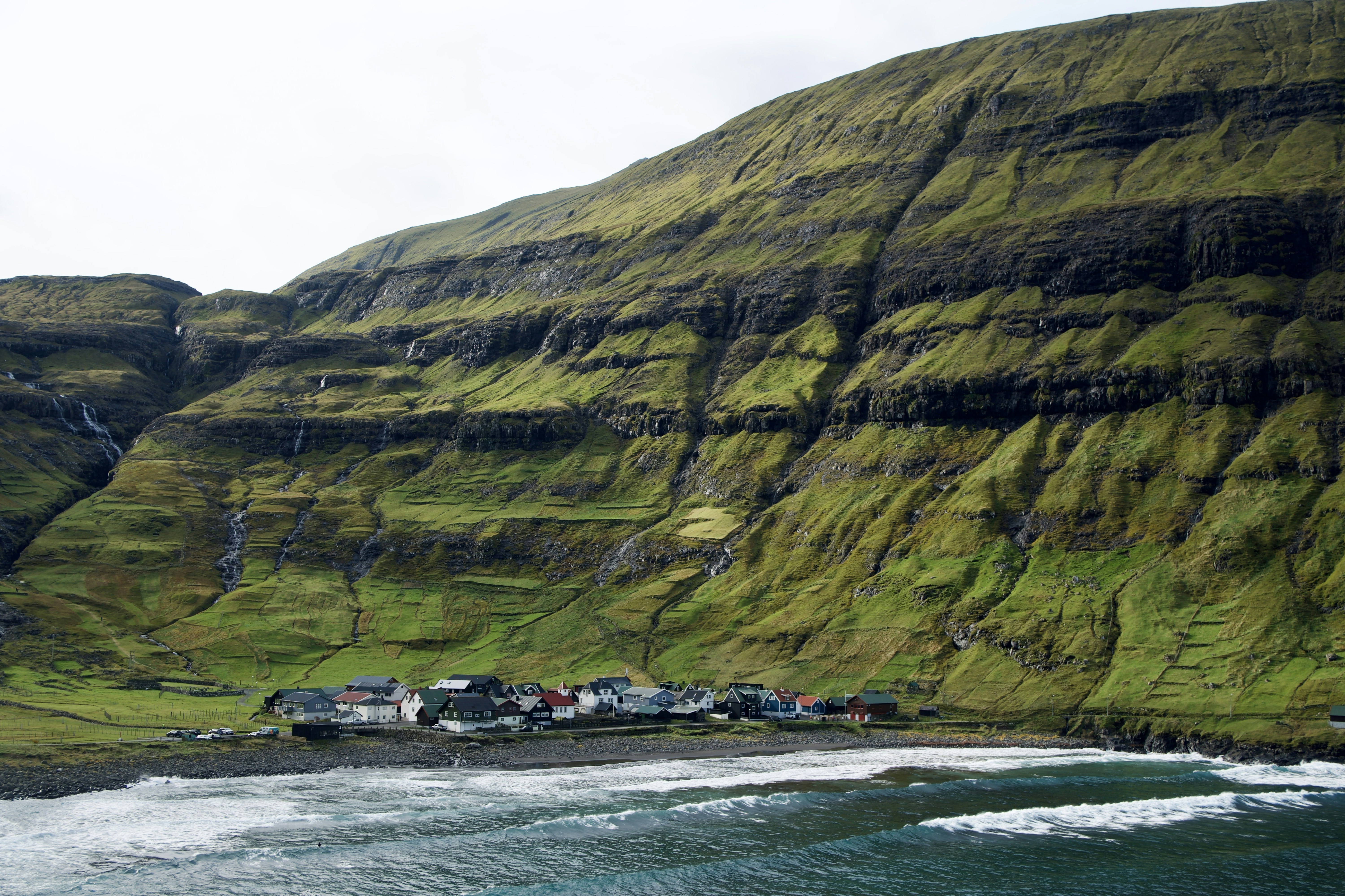Stay online in the Faroe Islands with a prepaid eSIM from eSIMlii. Instant activation, no roaming charges, and reliable coverage.