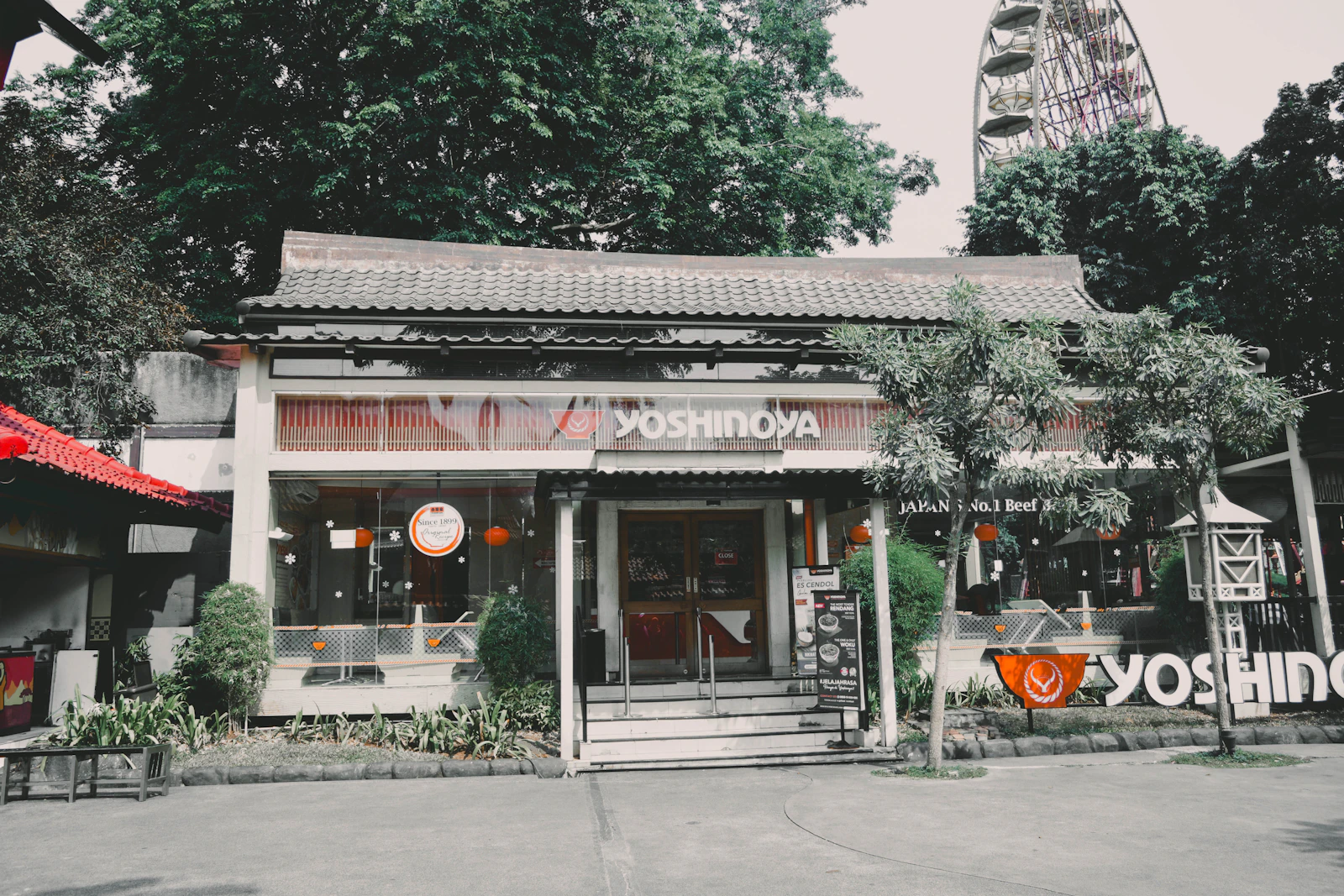 Photo · Syahril Fadillah / Unsplash