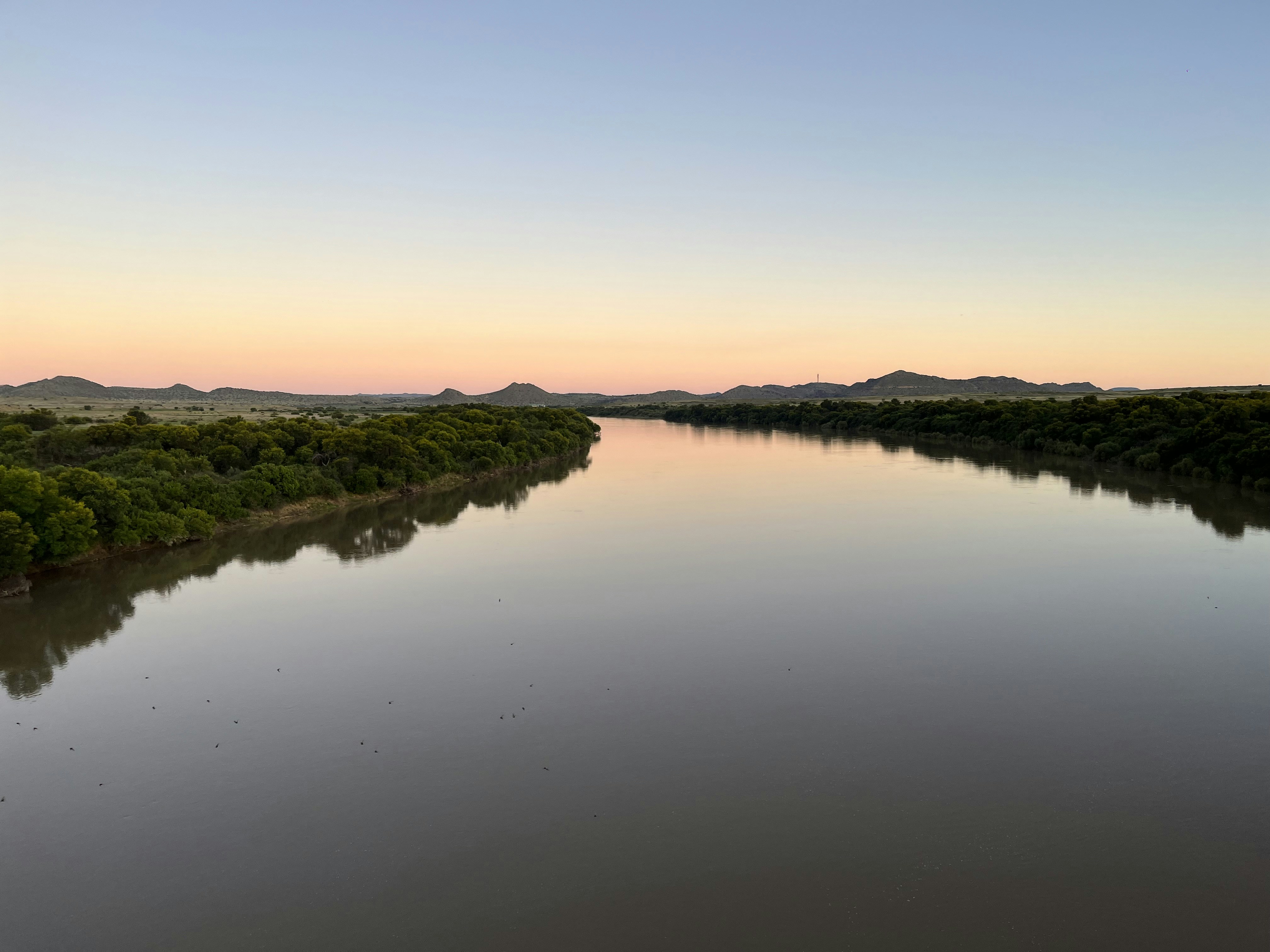 Orange river, South Africa on the Northern Cape (right) Free State (left) border between Colesberg and Philippolis.