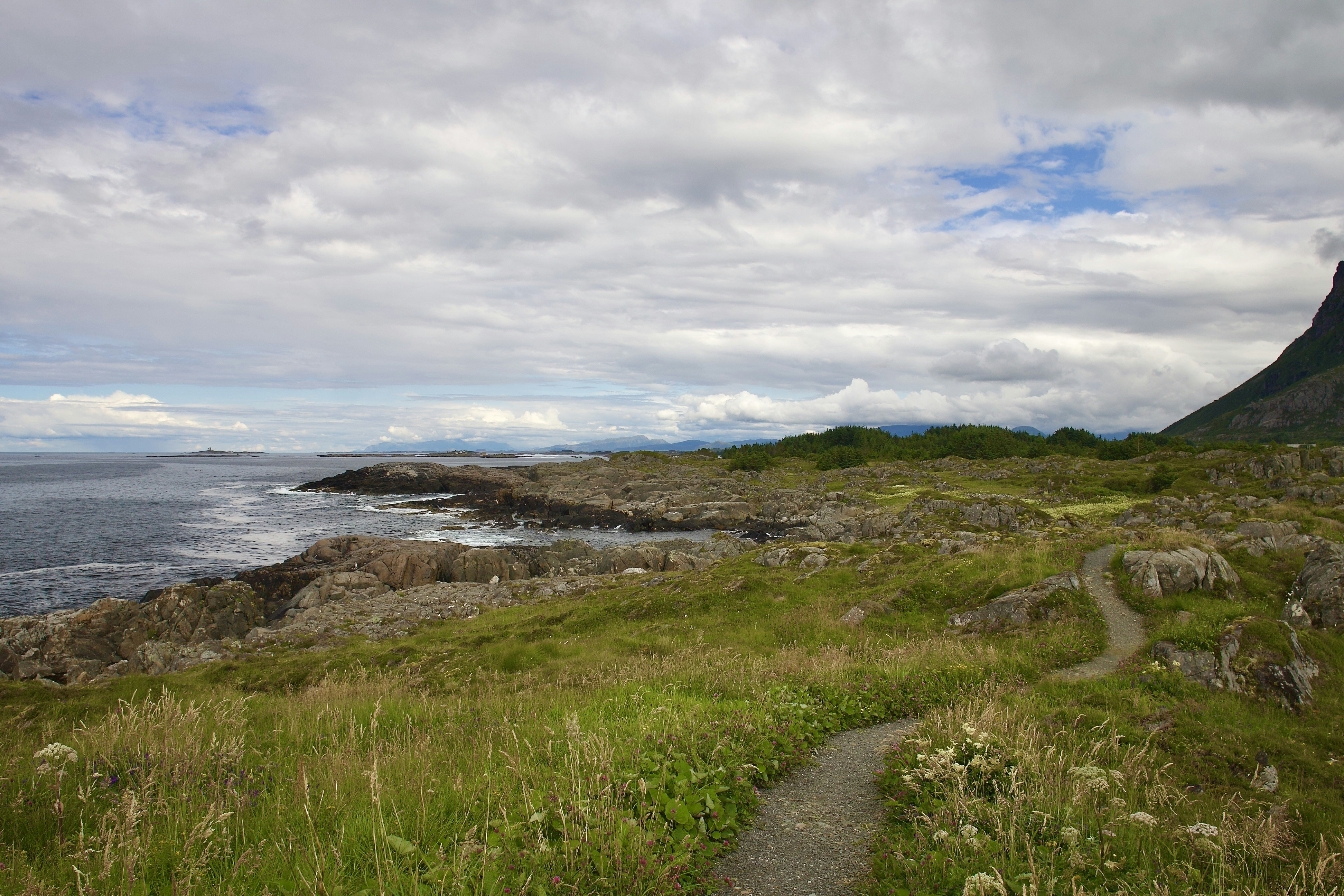 Photo by stockbirken