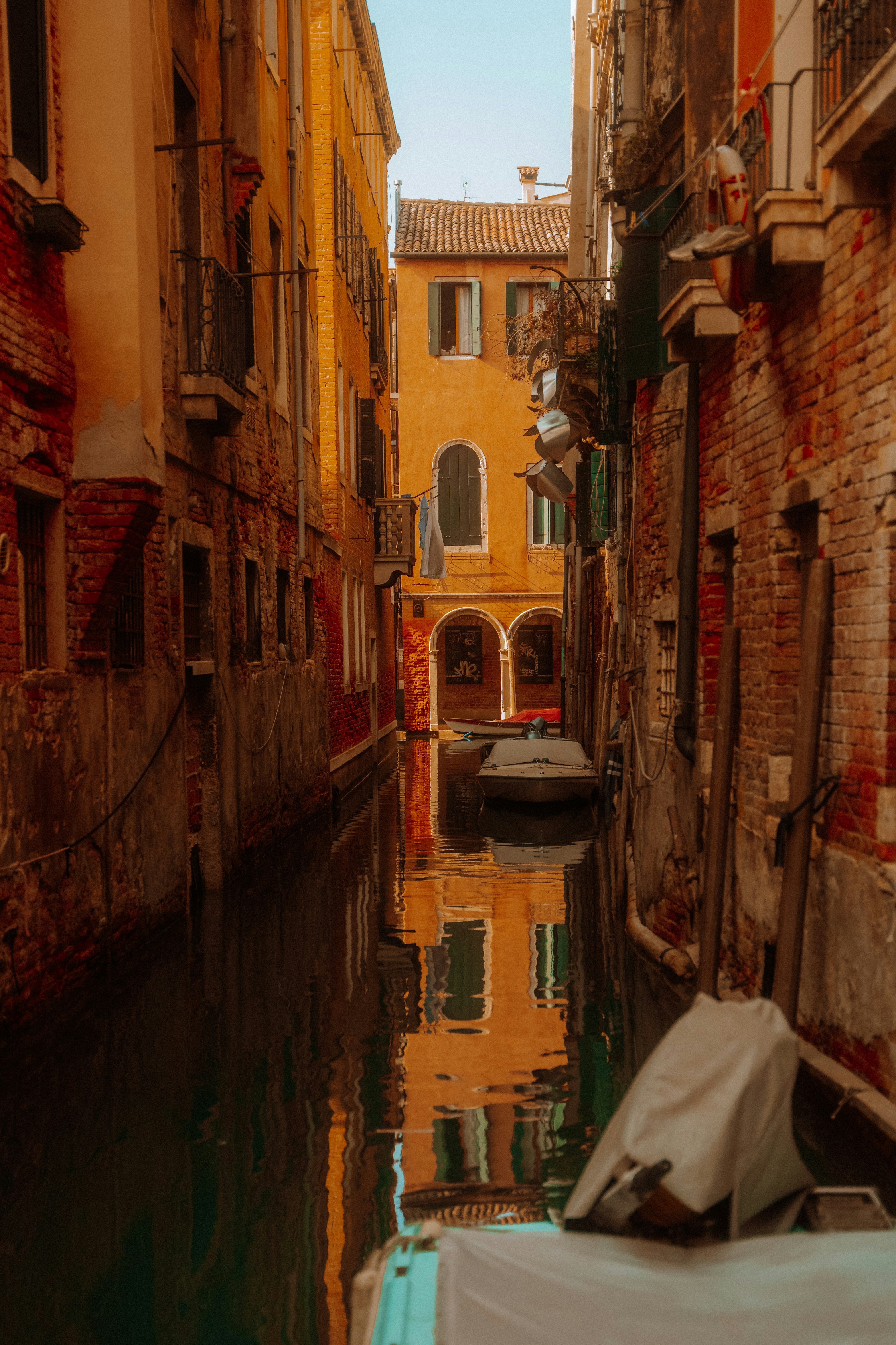 Photo by bryanbrittos