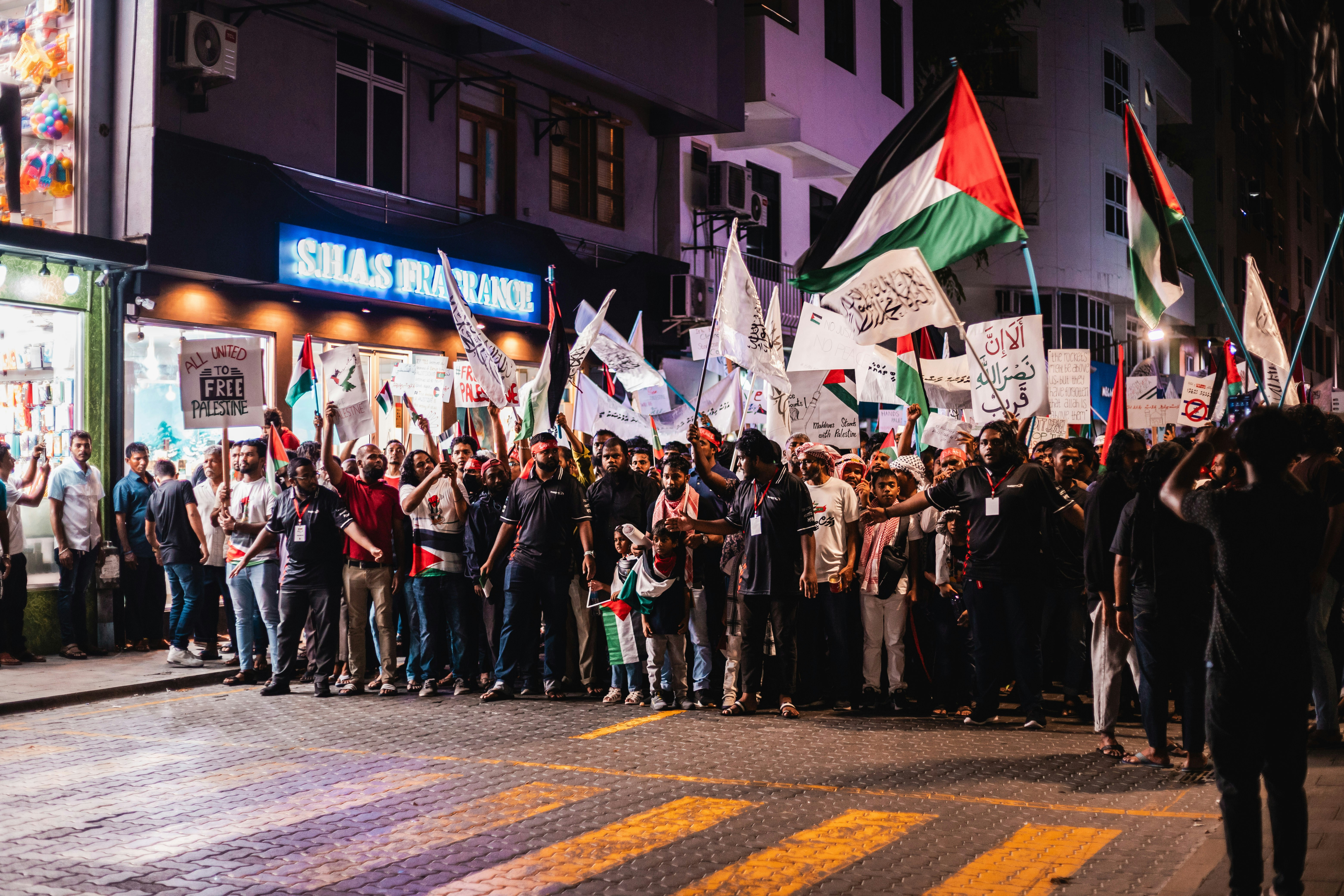 Modiga Anna i Kuba utmanar regimen – en sann hjälte i farans väg!