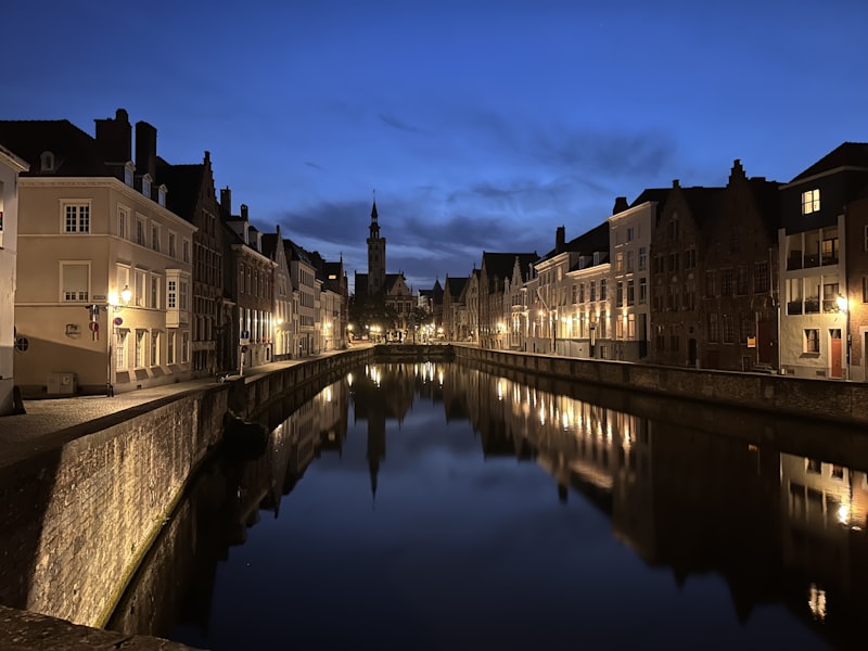 Bruges After Dark: When the Day Tourists Leave