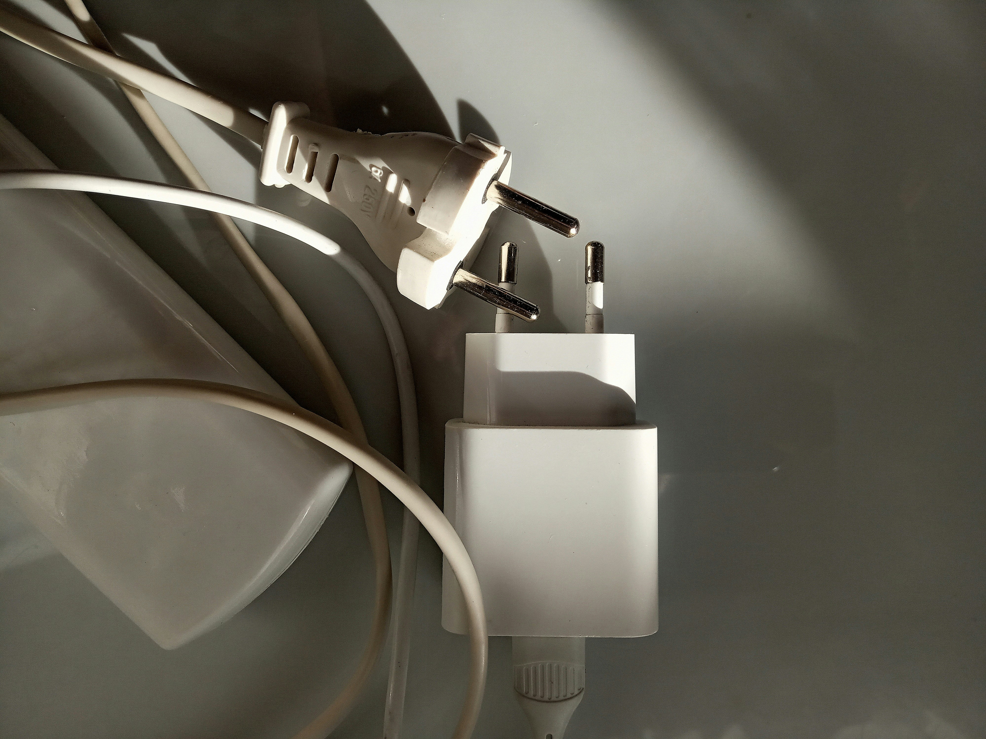 Tomada Inteligente vs Tomada Tradicional: Qual Vale Mais a Pena?