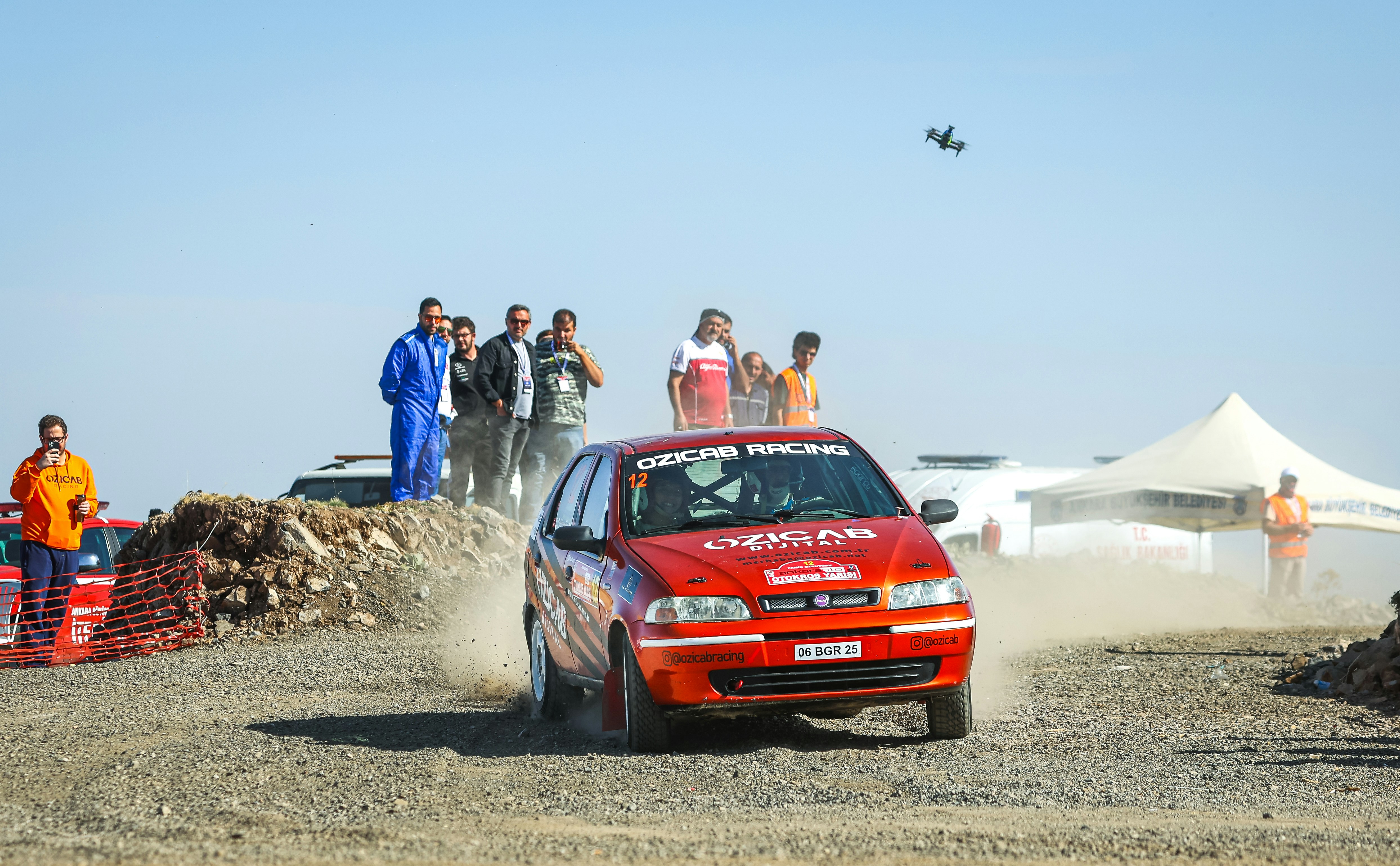 Photo by ozicabracing