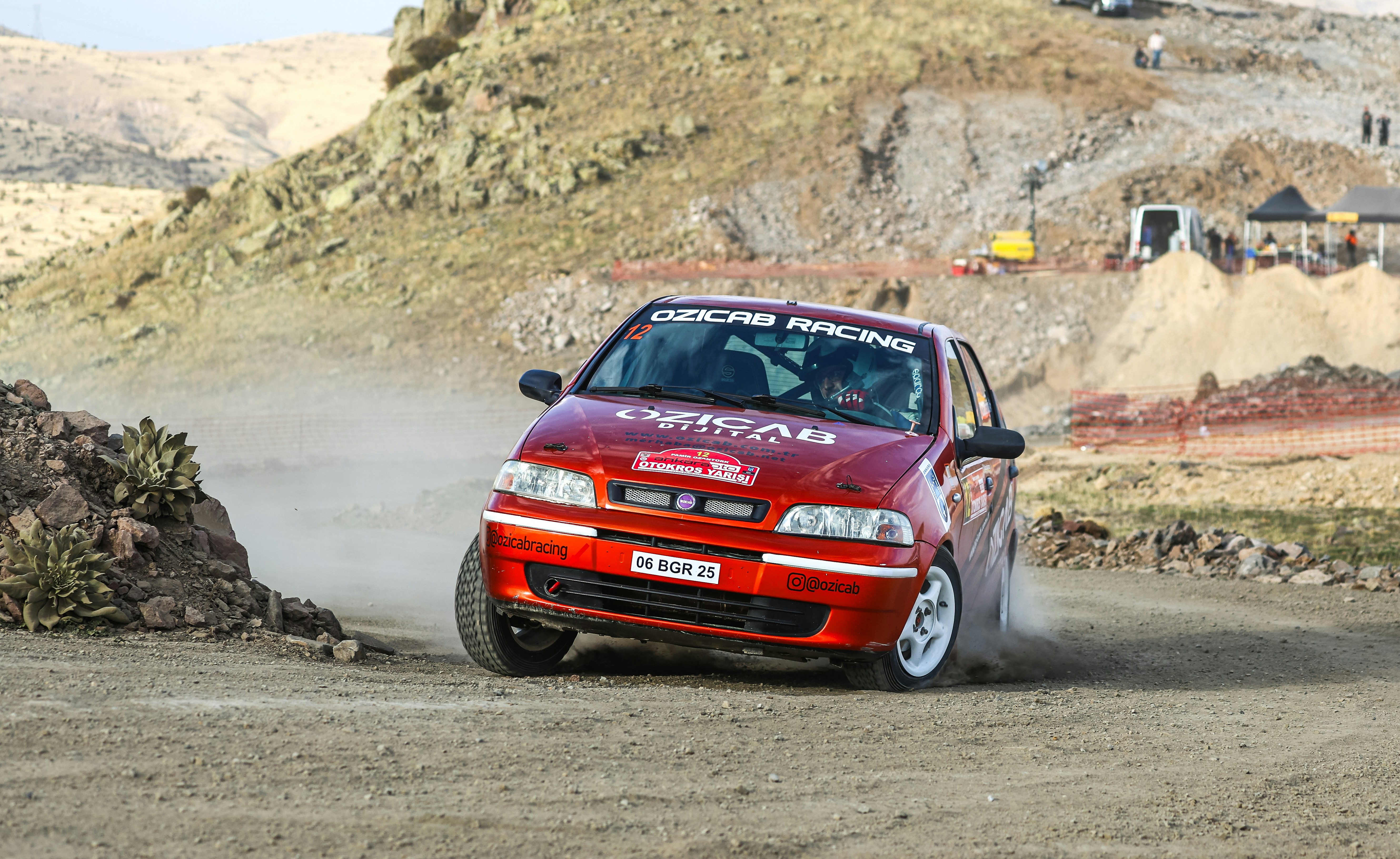 Photo by ozicabracing