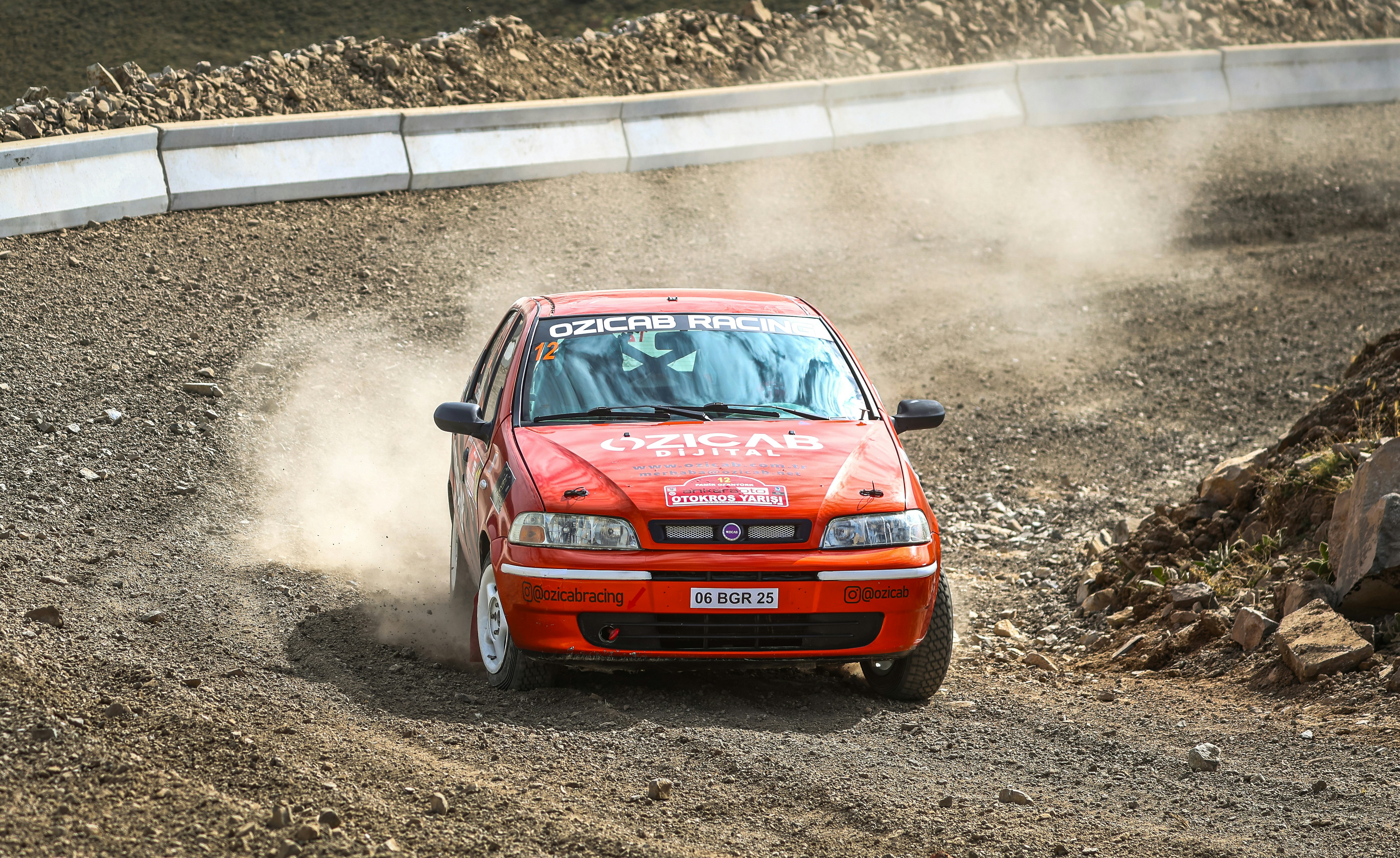 Photo by ozicabracing