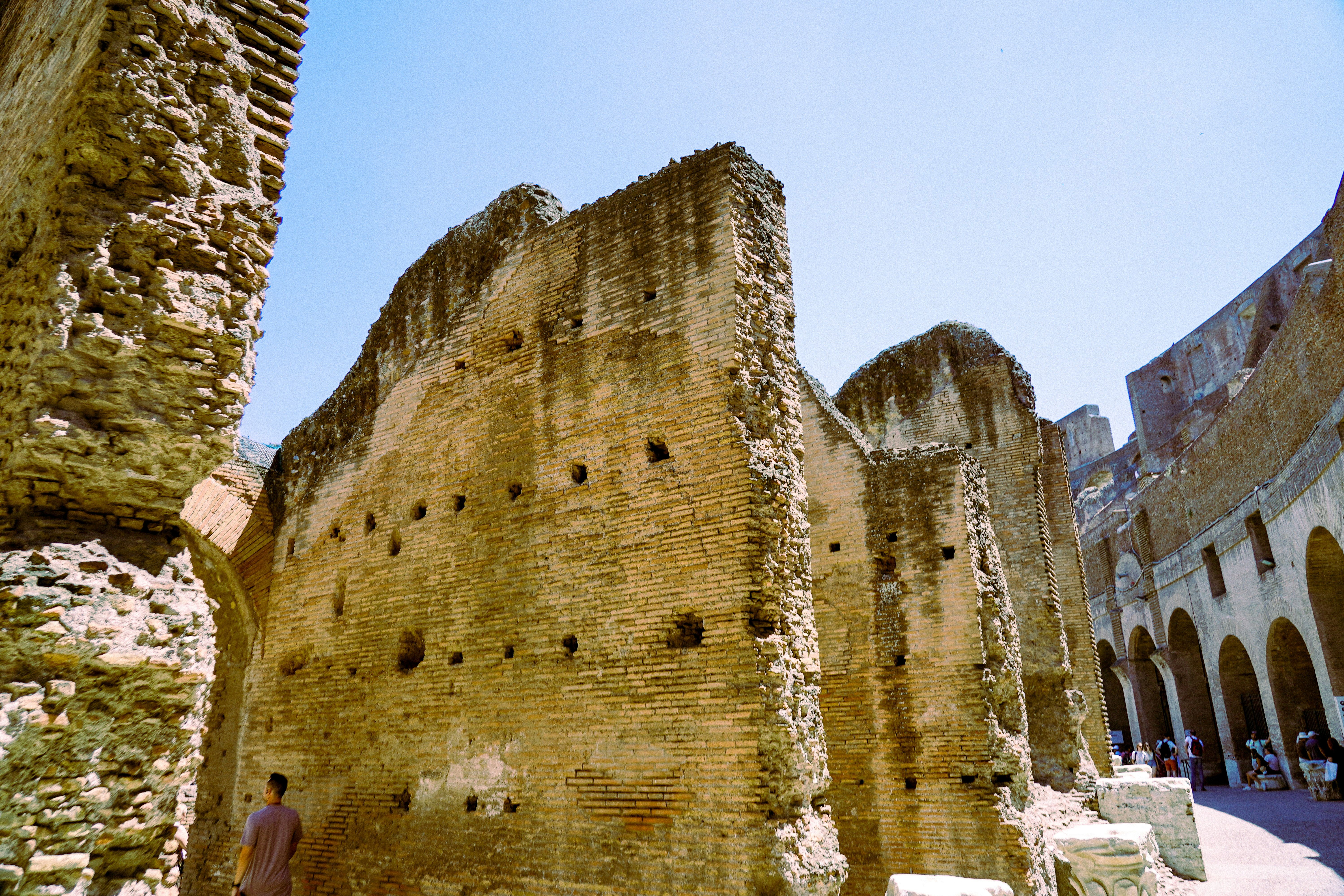 Photo by marcosllerena