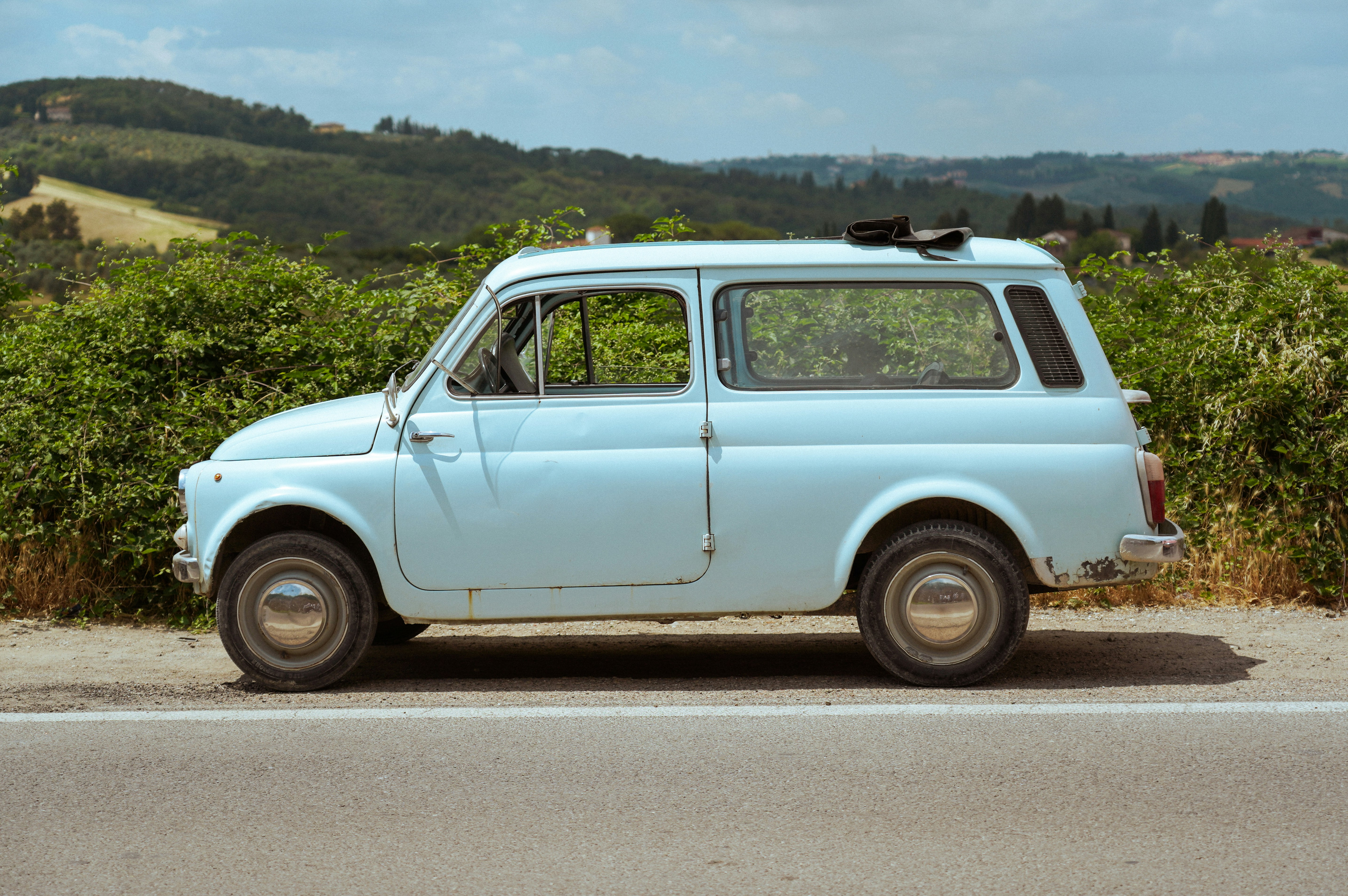 Photo by marcosllerena