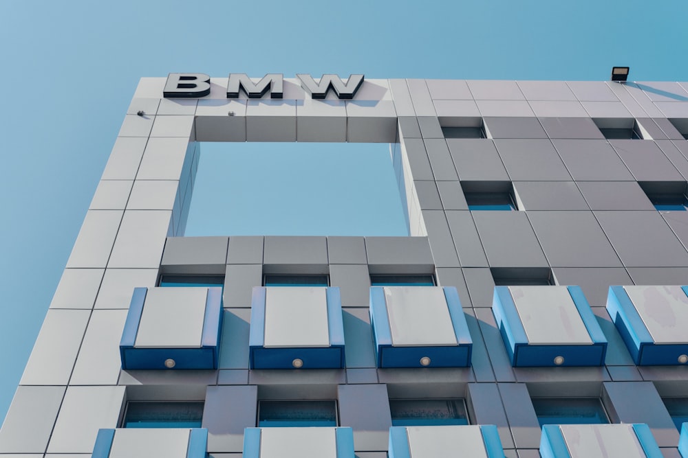 a tall building with a sky background