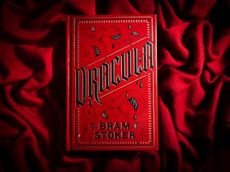 Creating an Immersive Website for Horror and Sci-Fi Enthusiasts