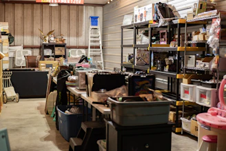 a room filled with lots of different types of items