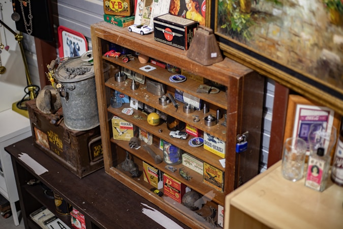 The Ultimate Guide to Collecting Vintage and Antique Items