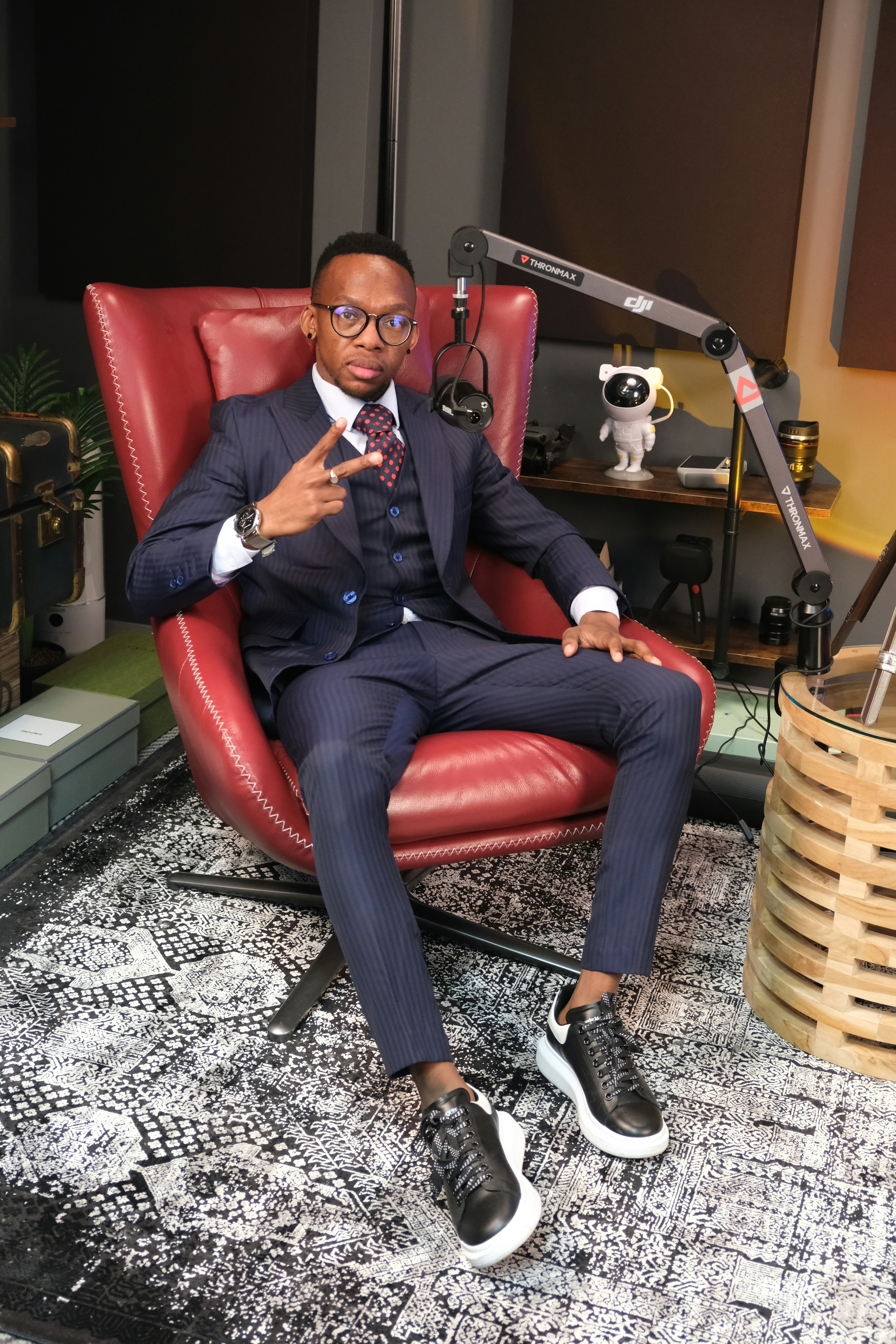 Mastering Elegance: The Ultimate Guide to Rocking a Three-Piece Suit