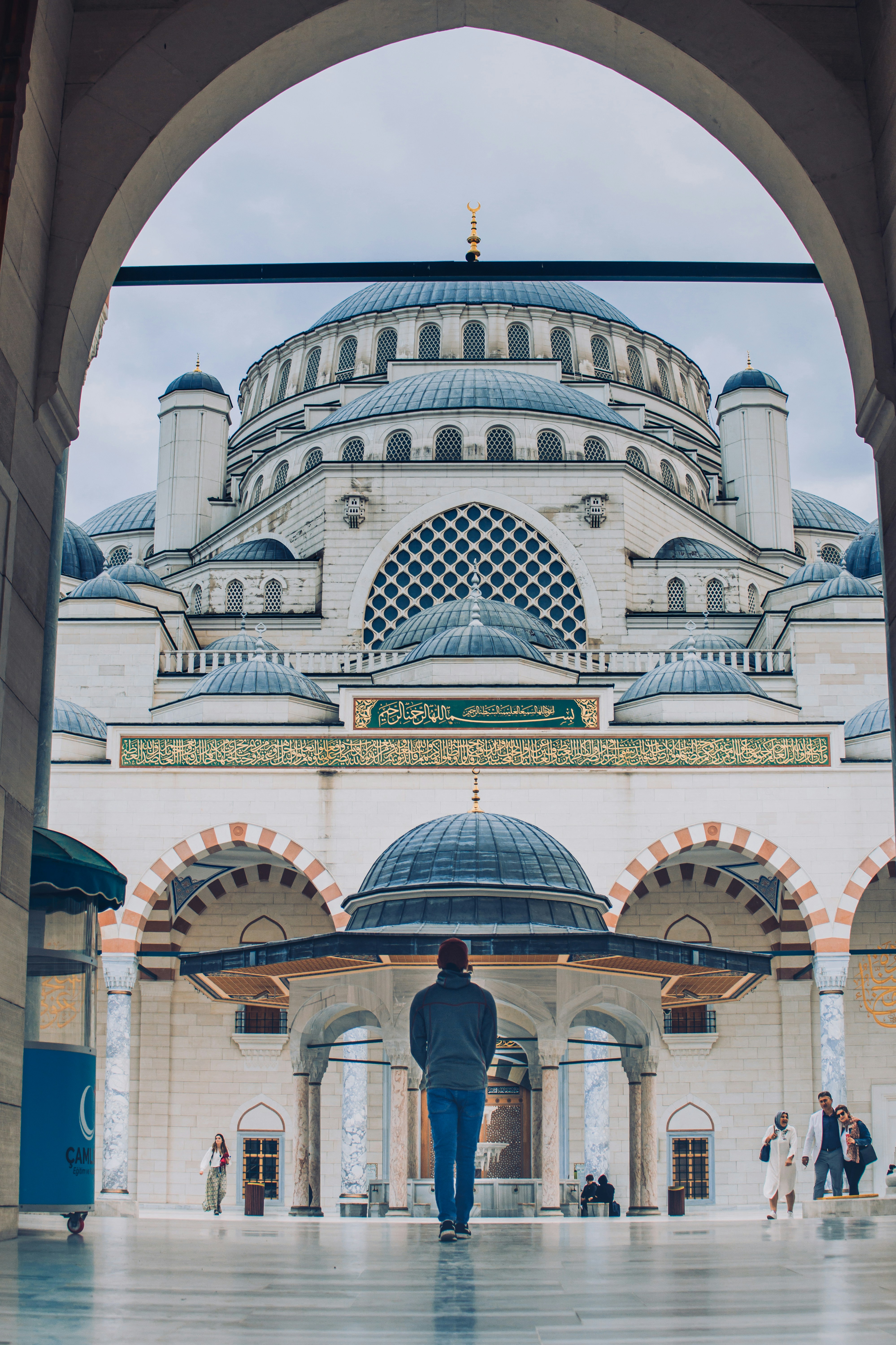 Photo by mounir_abdi