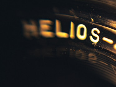 Close-up of the word ‘kapexdyne’ with a soft dark gradient surrounding it.