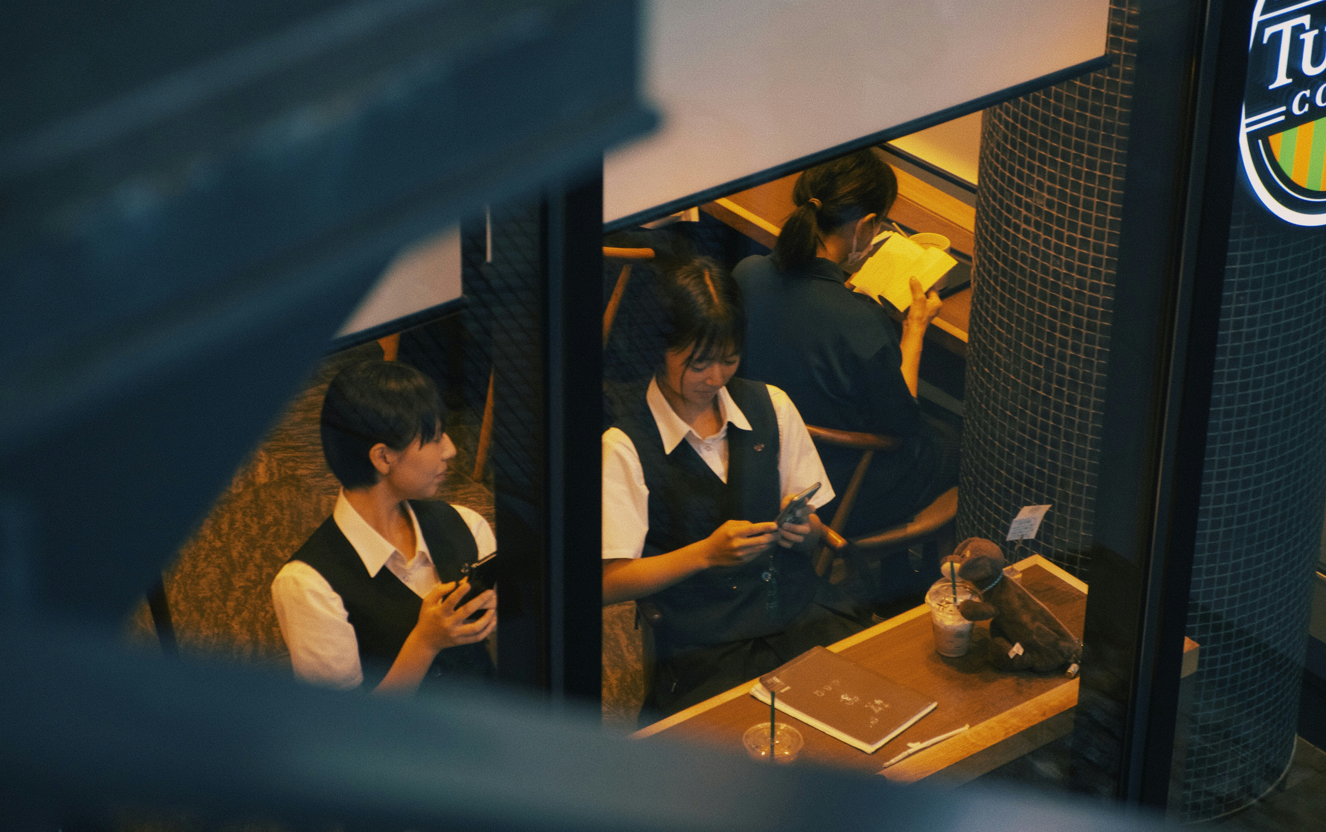 Image depicting customer service interaction