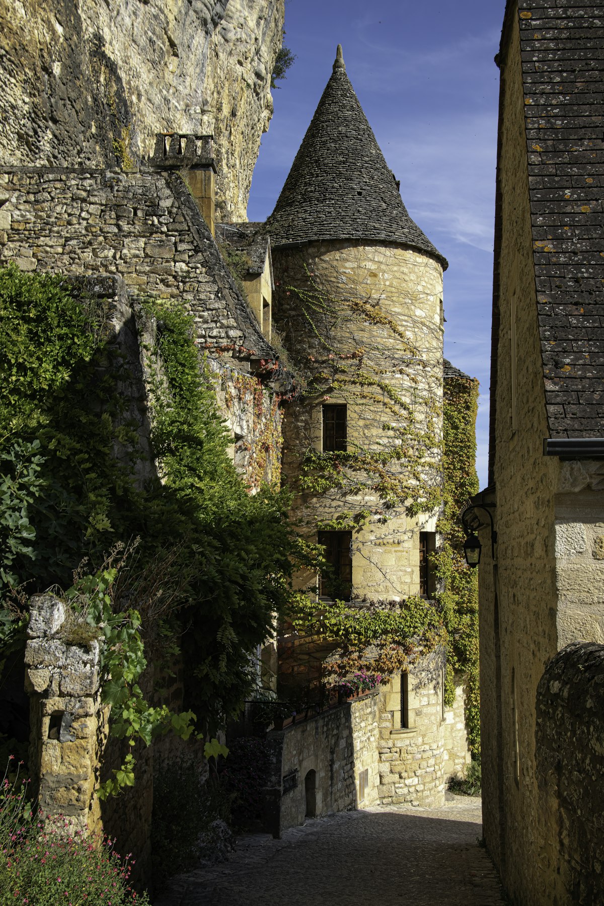 Saturday morning market stalls in the old town of Sarlat-la-Caneda