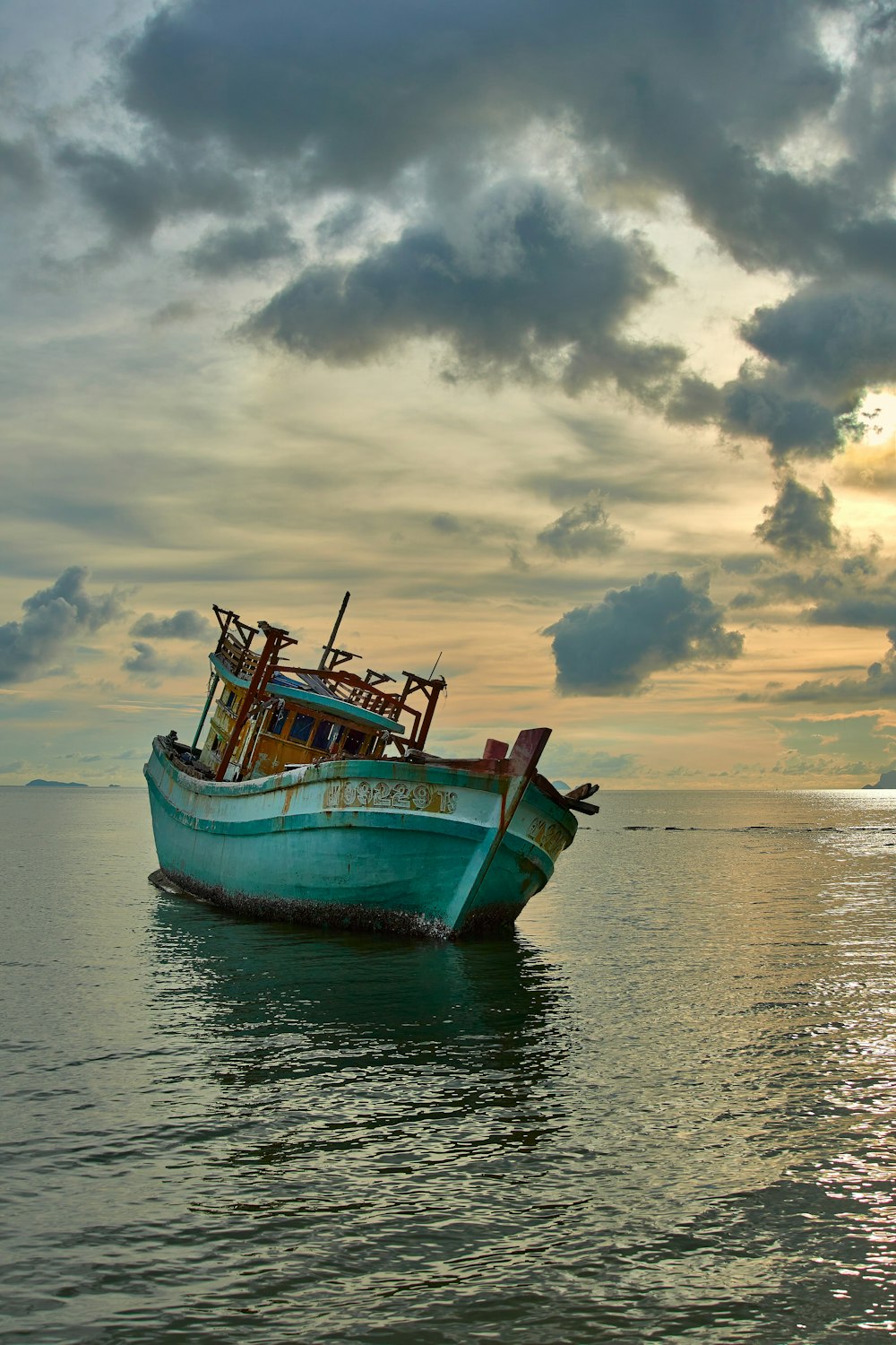 a boat that is sitting in the water