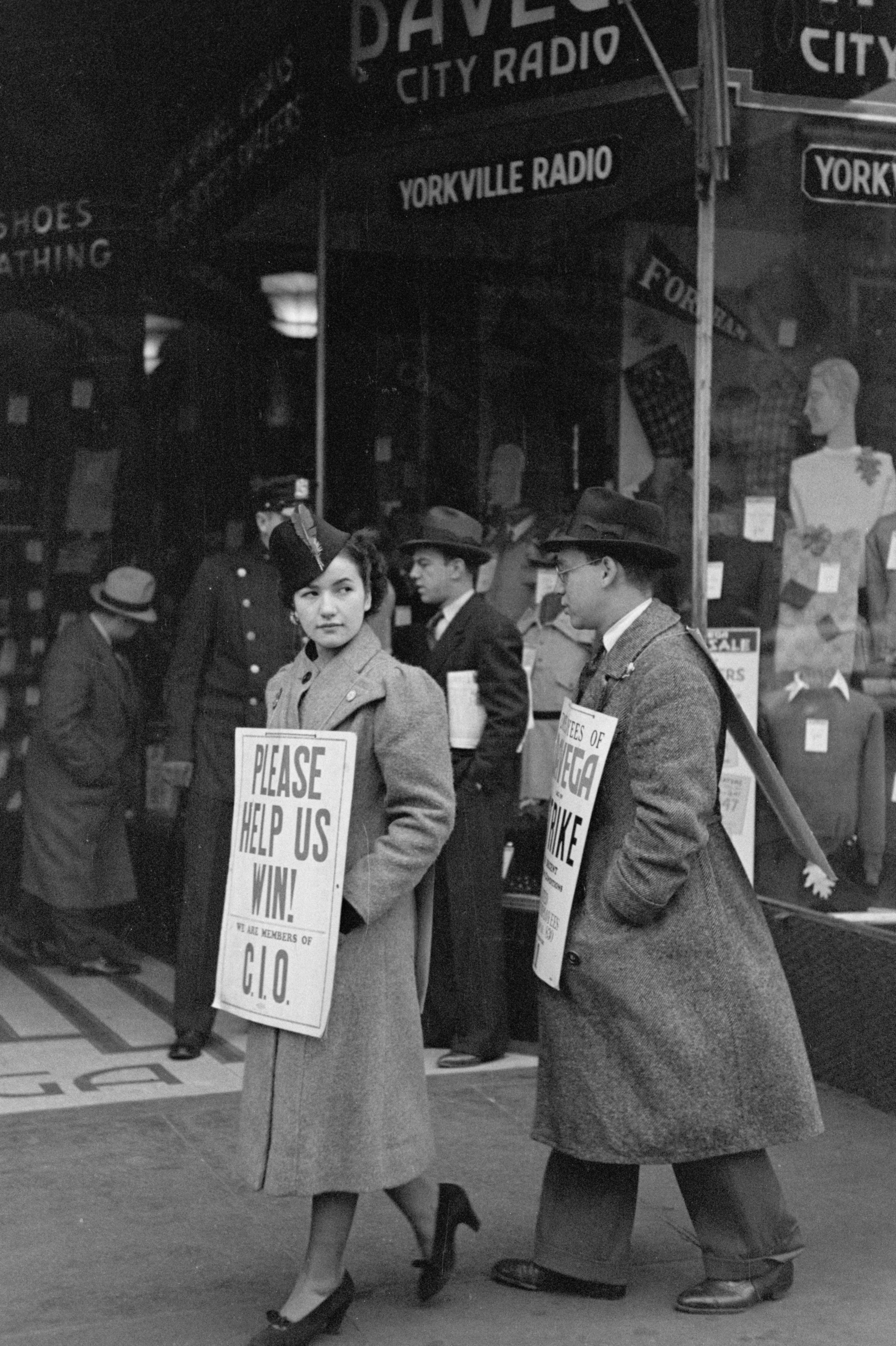 Strike pickets, New York.