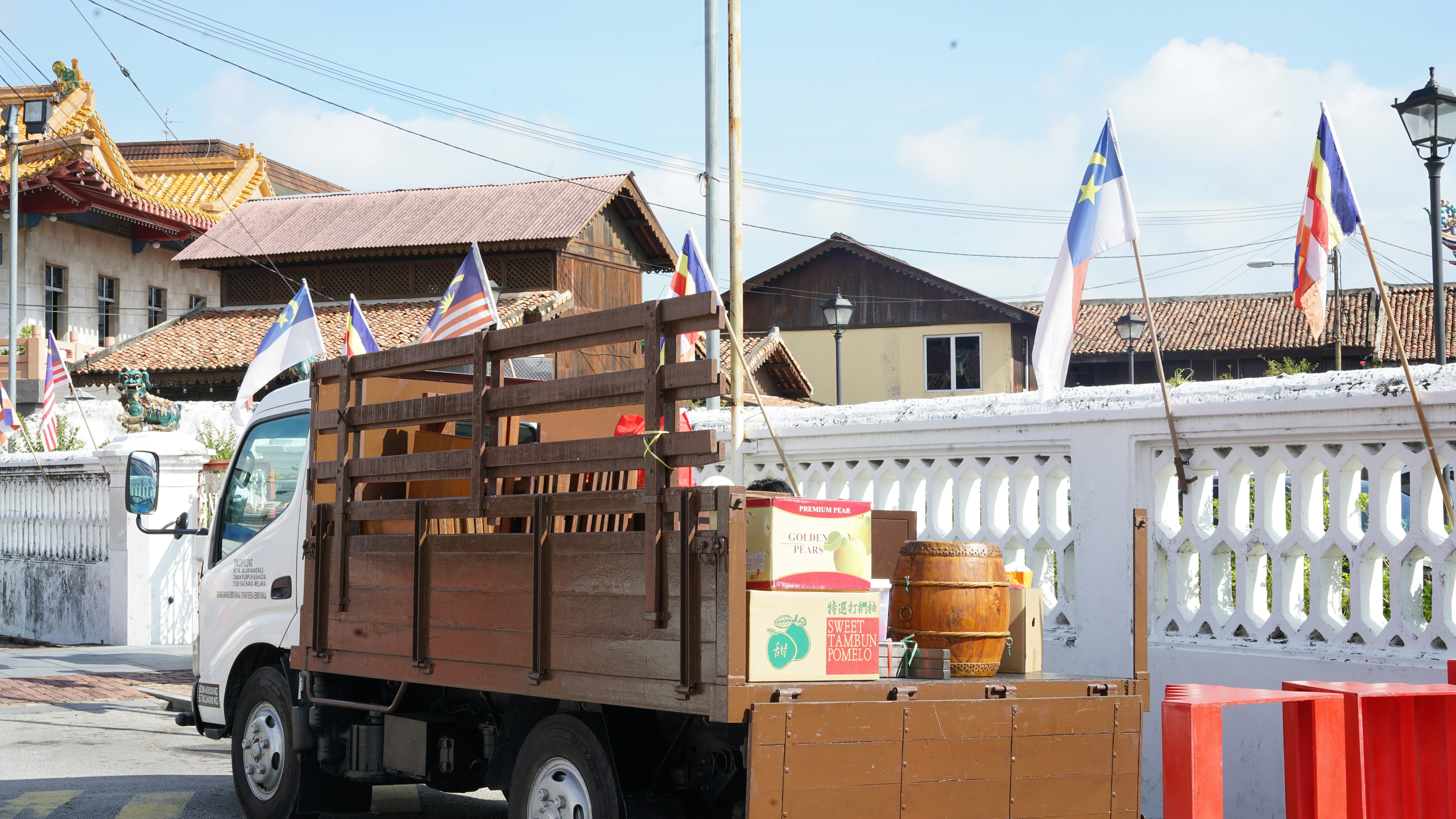 a truck is parked on the side of the road