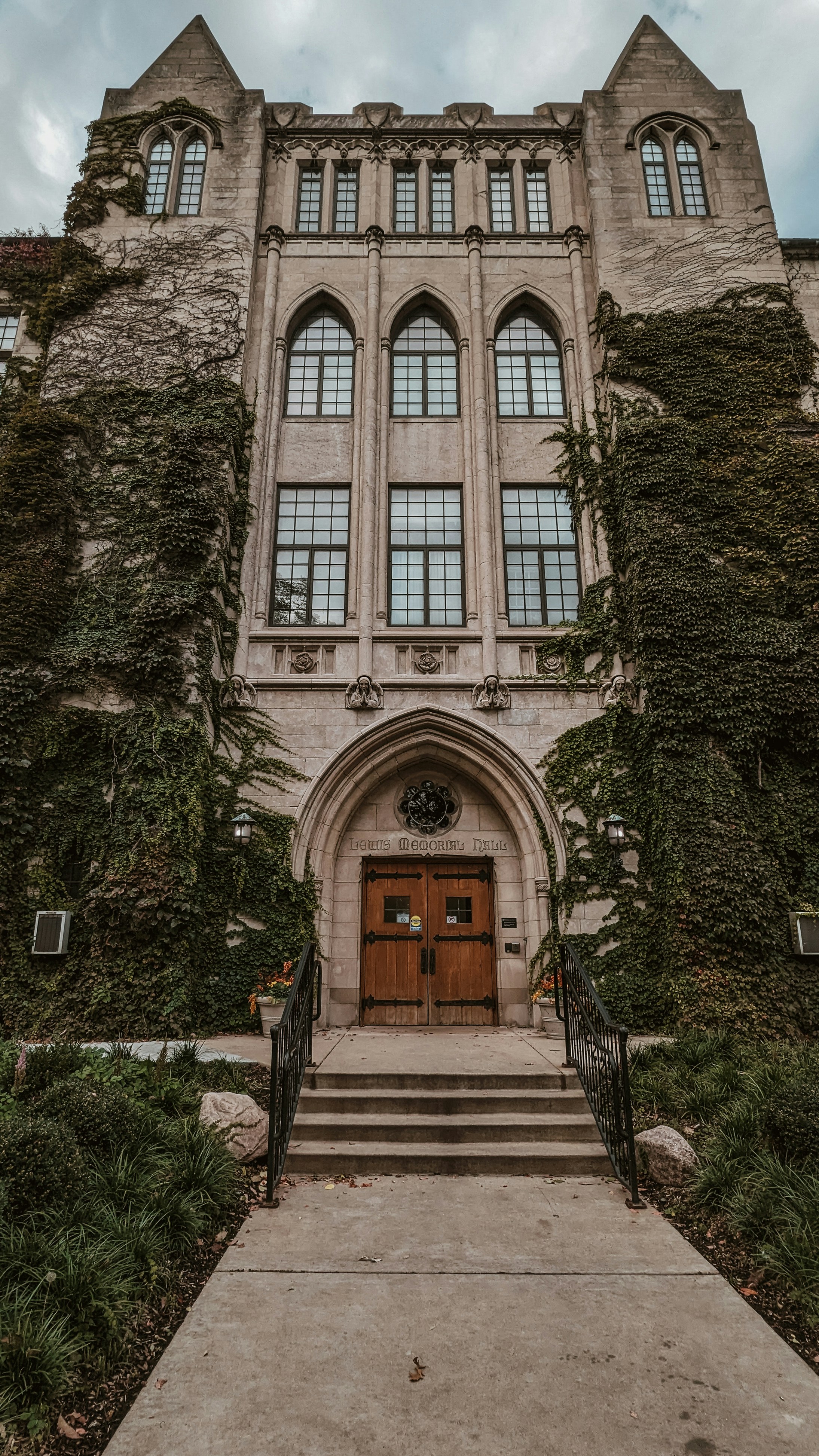 Effective Strategies for Admission to Prestigious Italian Schools in 2023