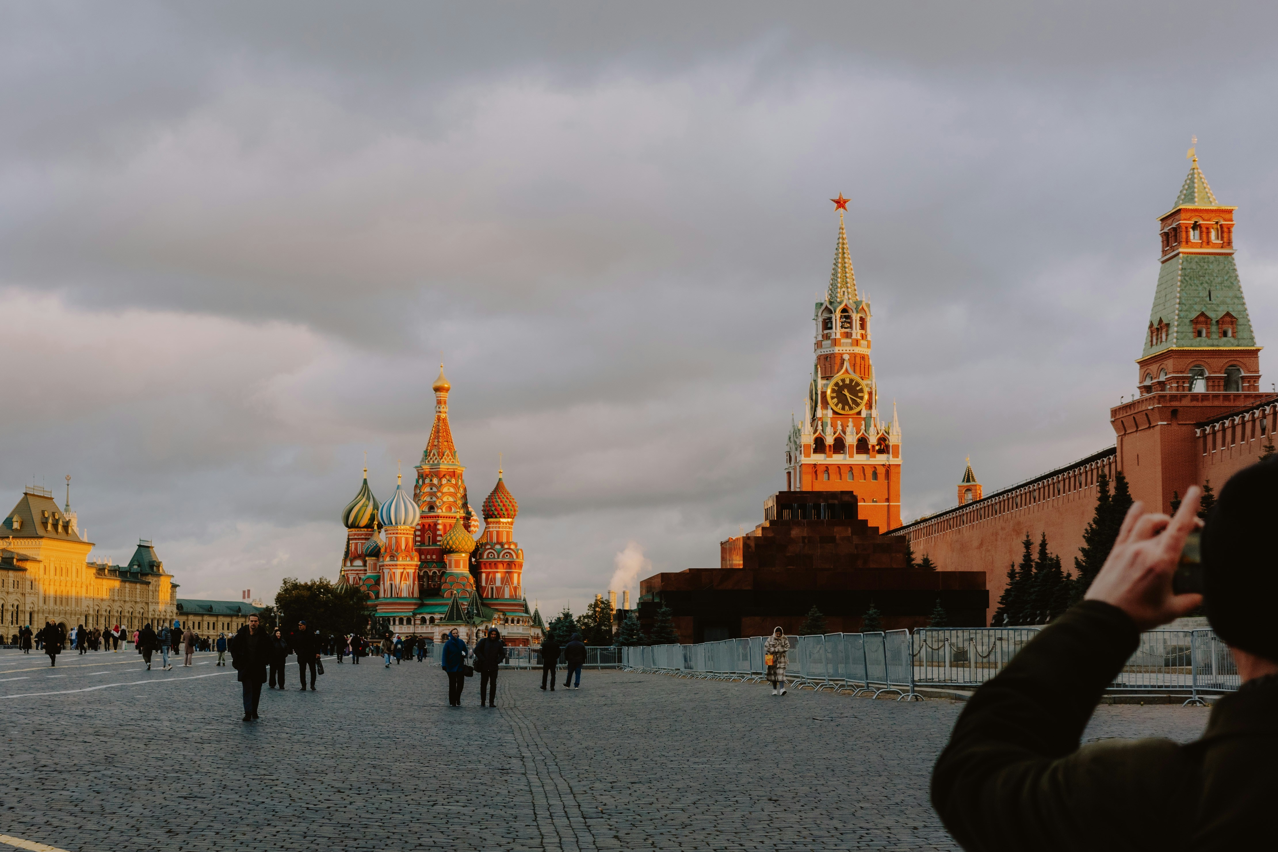 Russian Network Storm-1516 Exploits French Farm Crisis with AI Fakes