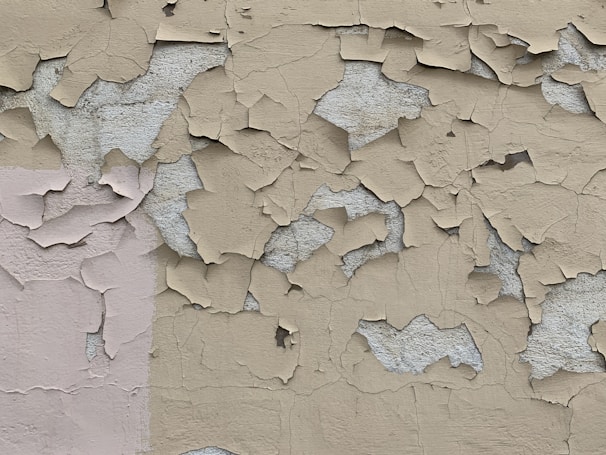 a wall that has some paint on it