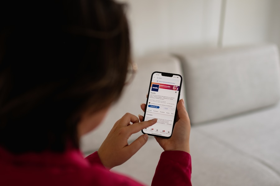 Photo 1698399480638 9feca6b2e0cb?q=85&w=1200&h=600&fit=crop