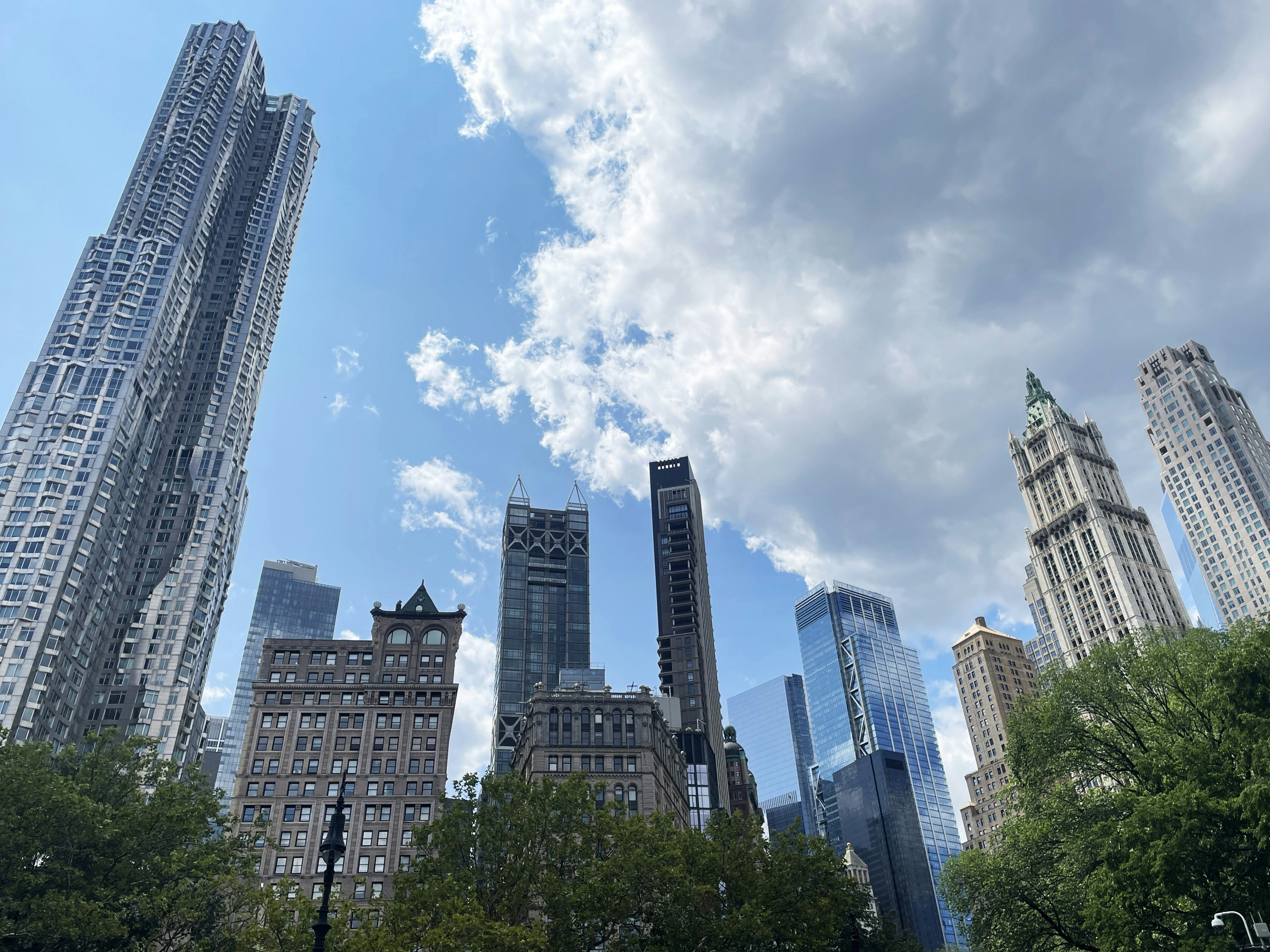 Manhattan Capital Flows Reignite as Pricing Finds a Floor